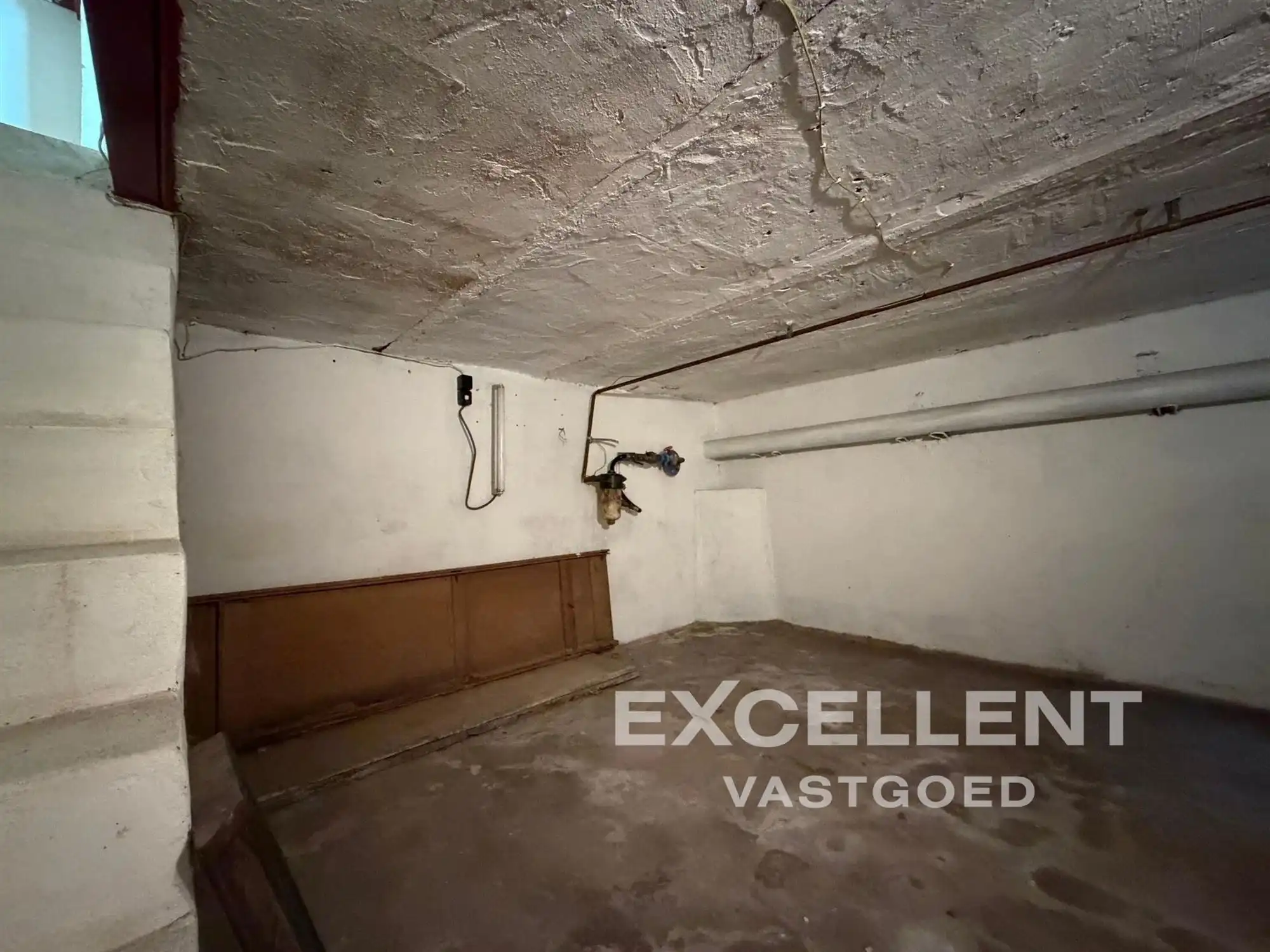 Te renoveren woning met stadstuin en tal van mogelijkheden in Menen foto 12