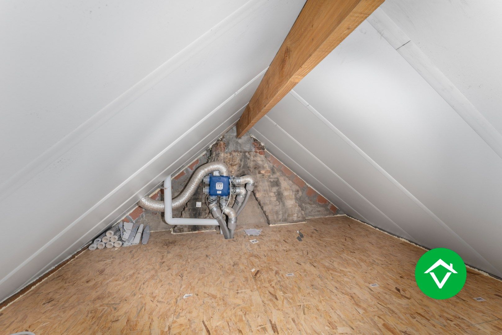 Totaal vernieuwde woning in Koekelare  foto 18