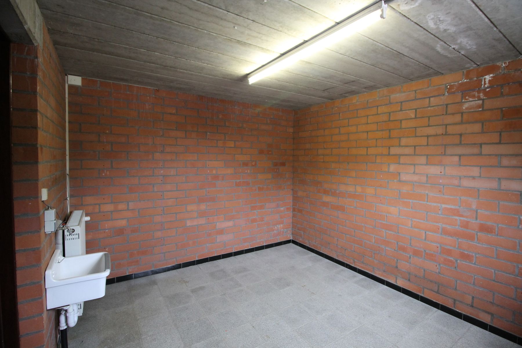 Een woning met 3 slaapkamers, garage en tuin vlakbij het centrum van Merksplas. foto 18