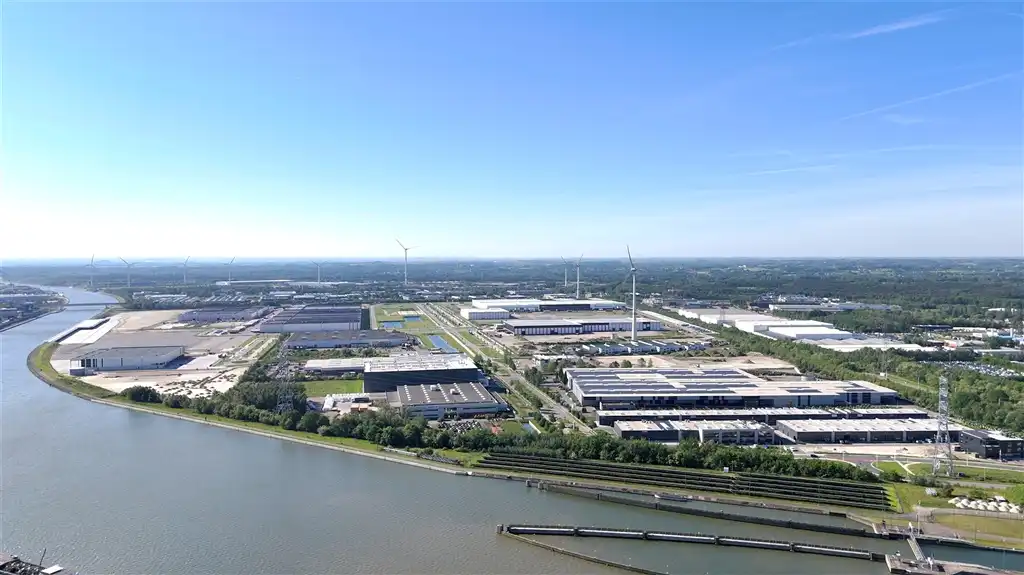 GENK GREEN LOGISTICS foto 2