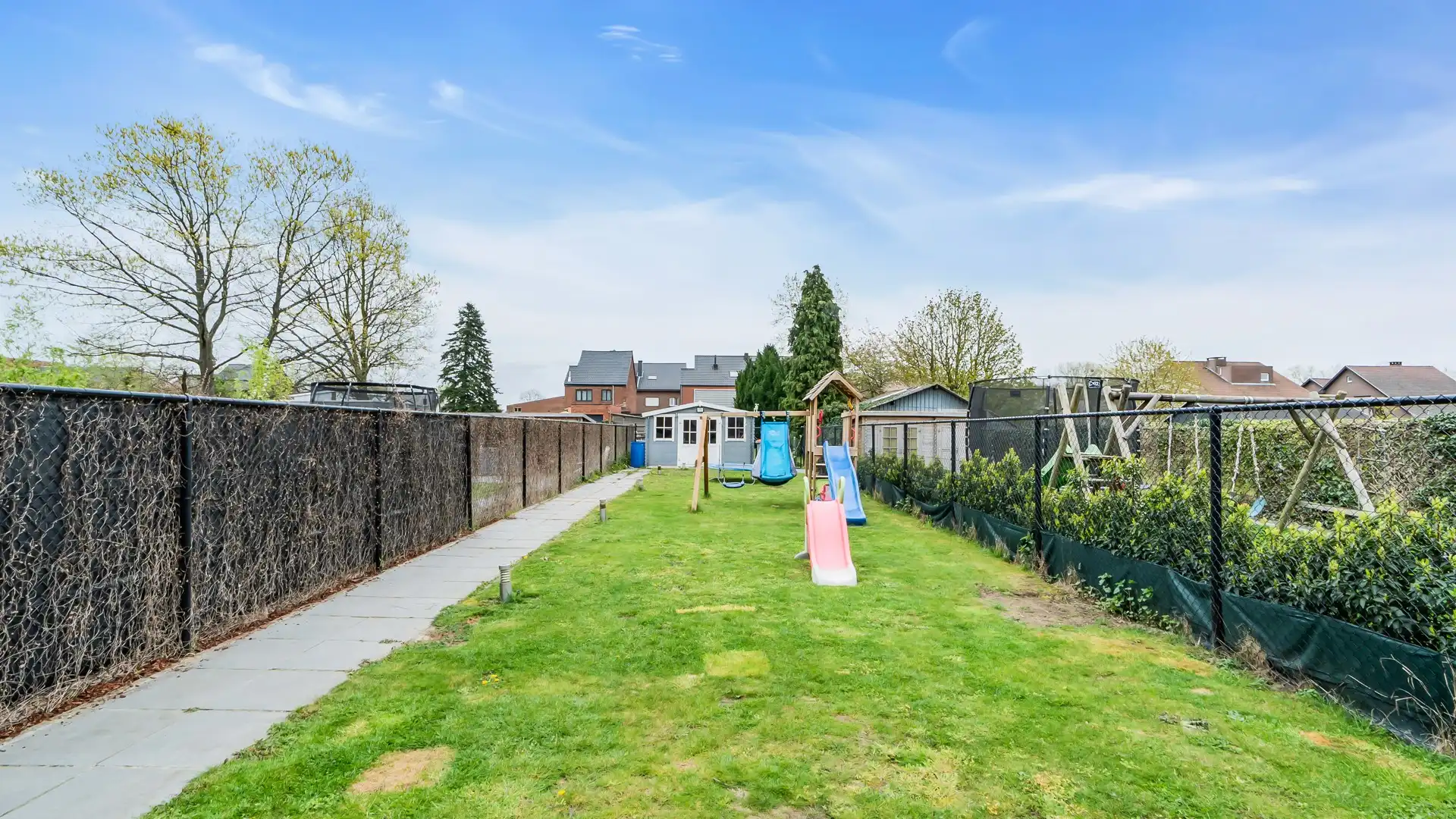 INSTAPKLARE ENERGIEZUINIGE GEZINSWONING MET 3 SLPKS EN ZONNEPANELEN TE KOOP IN MAASMECHELEN foto 16