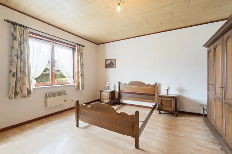 --- NIEUW --- Op te frissen ruime landelijke woning te Drongen! foto 10
