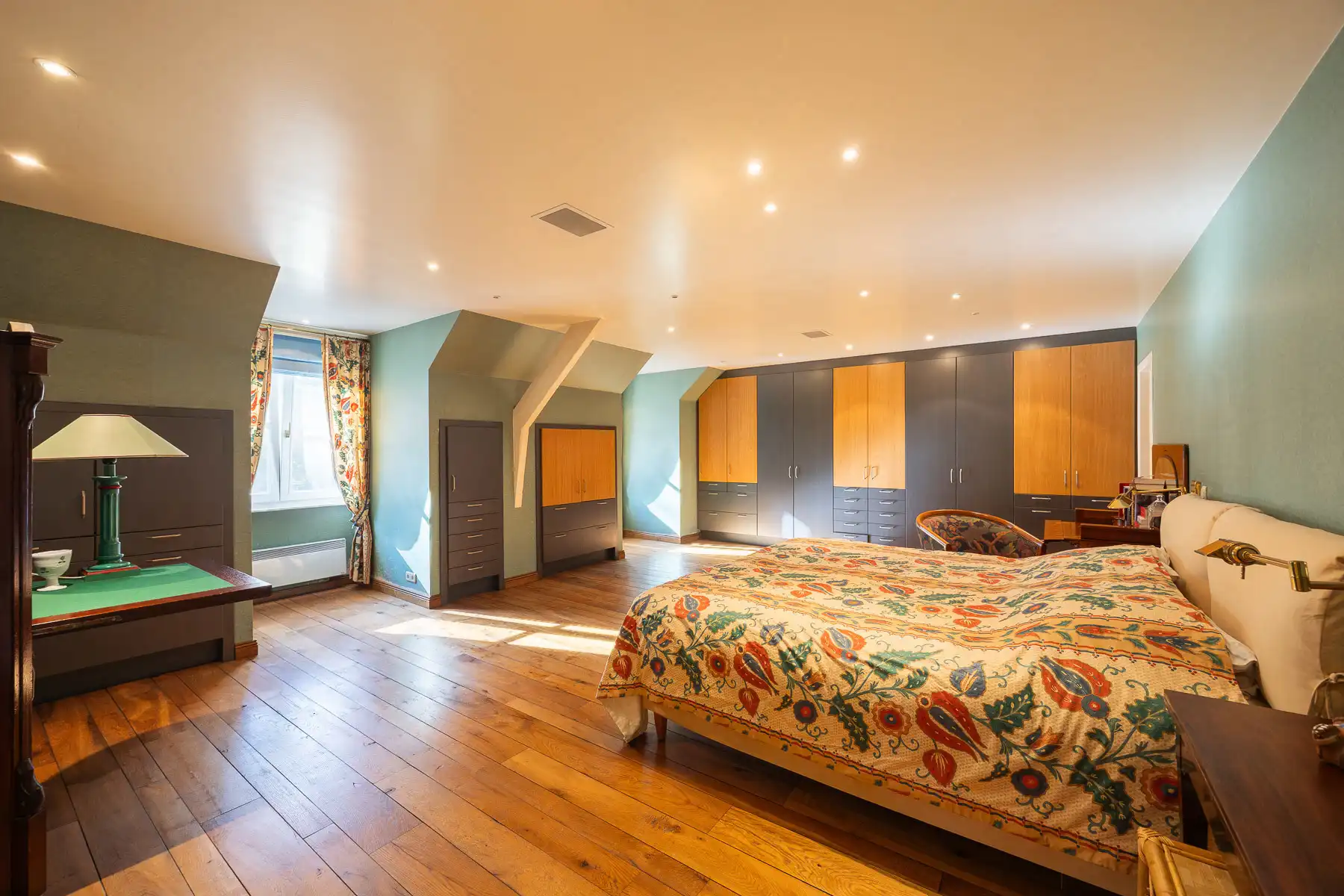 Exclusieve villa met 5 slpk op ruim groen perceel foto 18