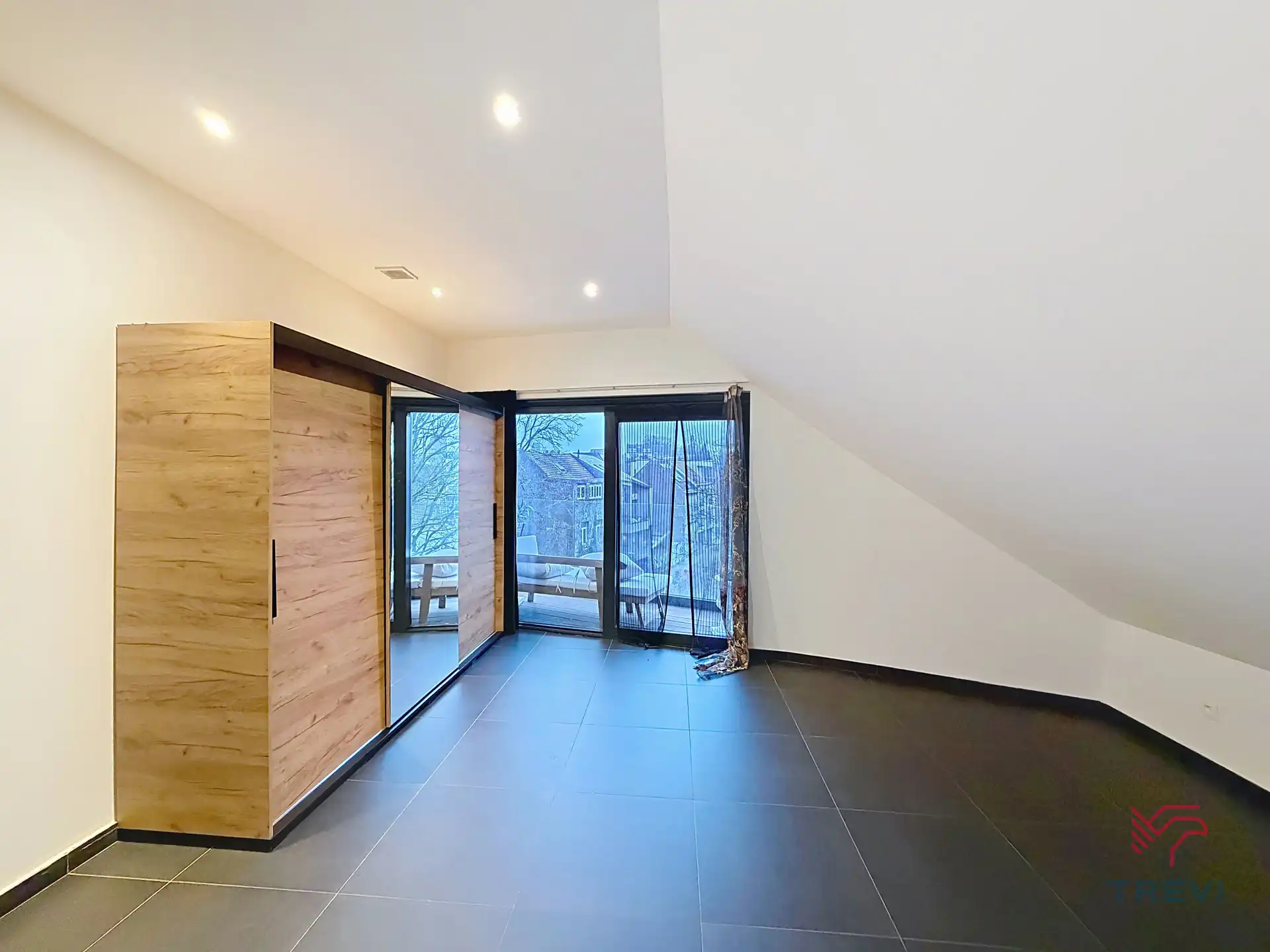 3 kamerappartement in een recent gebouw  foto 7