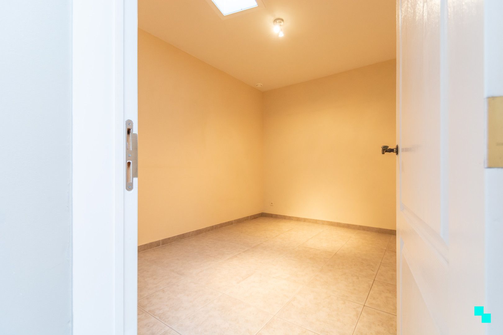 Gelijkvloers appartement met terras in hartje Merelbeke foto 6