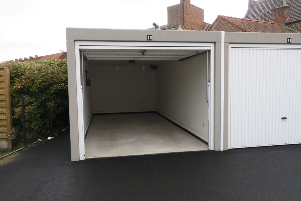 Garage te koop RUMBEEKSESTEENWEG 55 - 8800 Roeselare