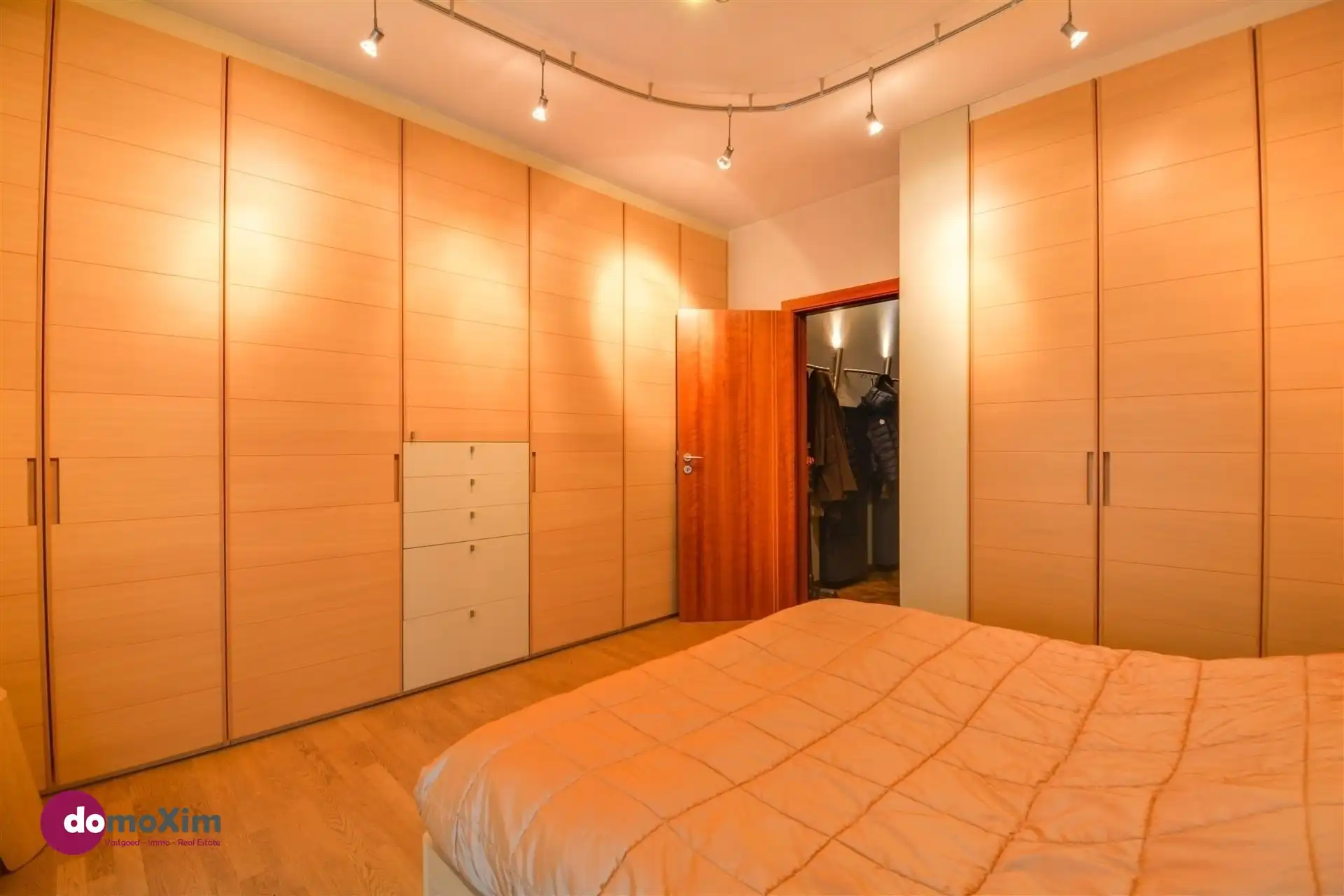 Grandioze villa gelegen in een residentiële wijk in Steenokkerzeel foto 13