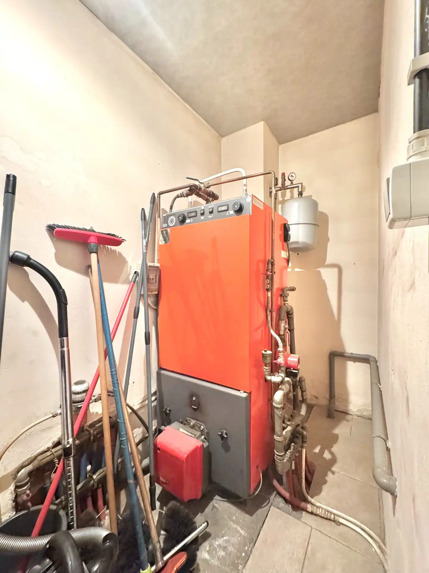 WONING MET TUIN & GARAGE OP 240 M² foto 11