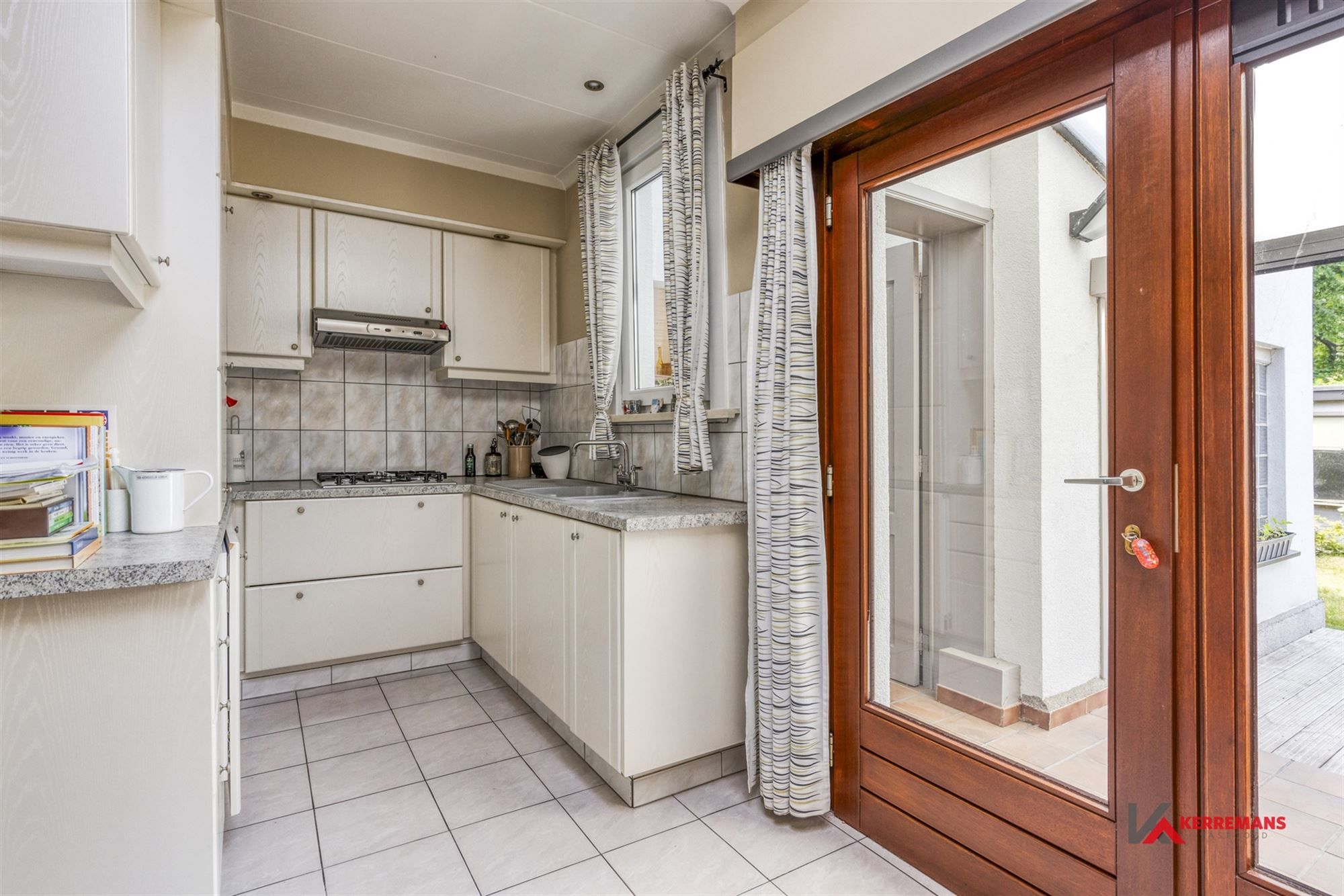 Instapklare woning met 2 slaapkamers en tuin. foto 8