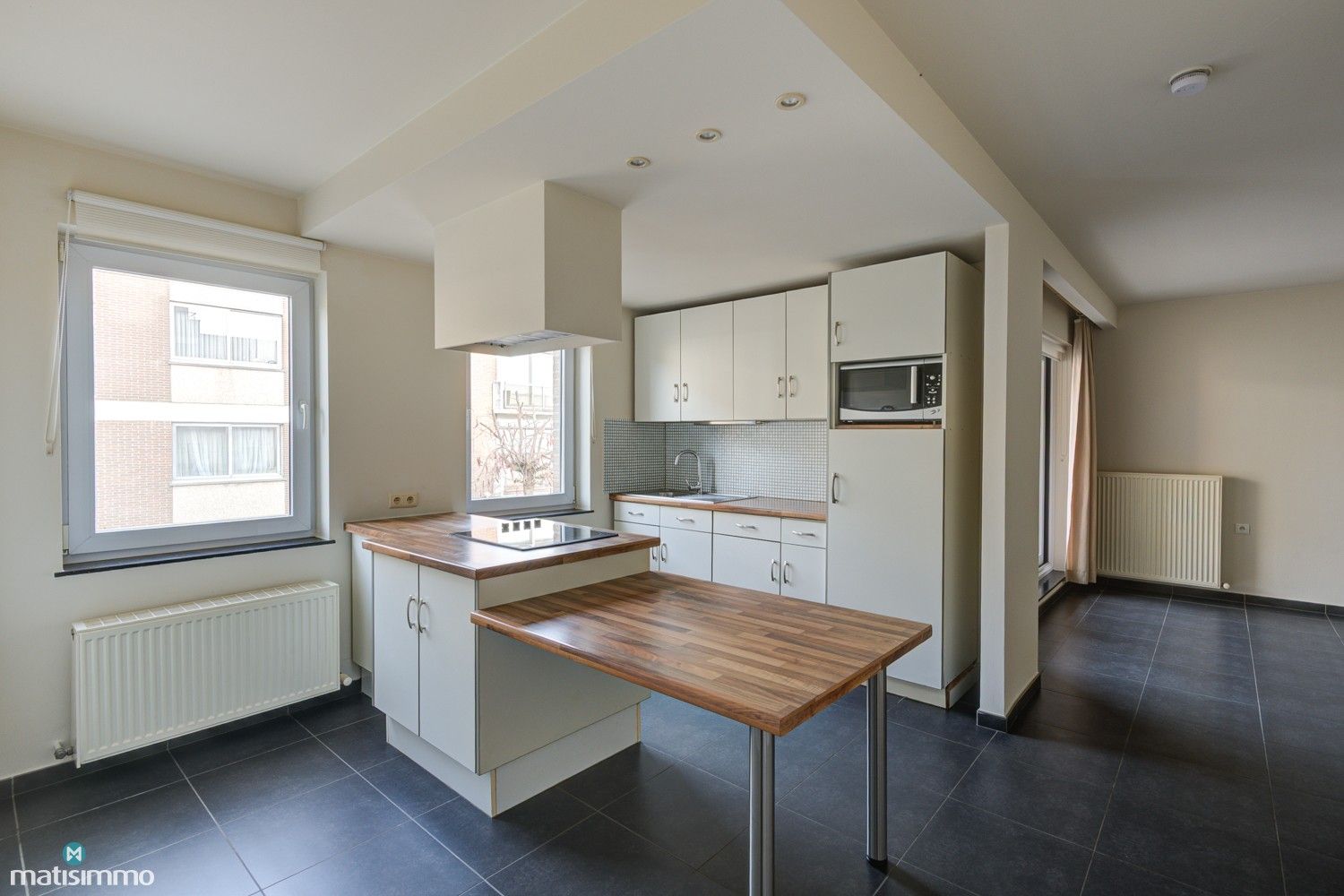 ENERGIEZUINIG EN INSTAPKLAAR APPARTEMENT MET 1 SLAAPKAMER EN LIFT IN HET CENTRUM VAN LANAKEN foto 8