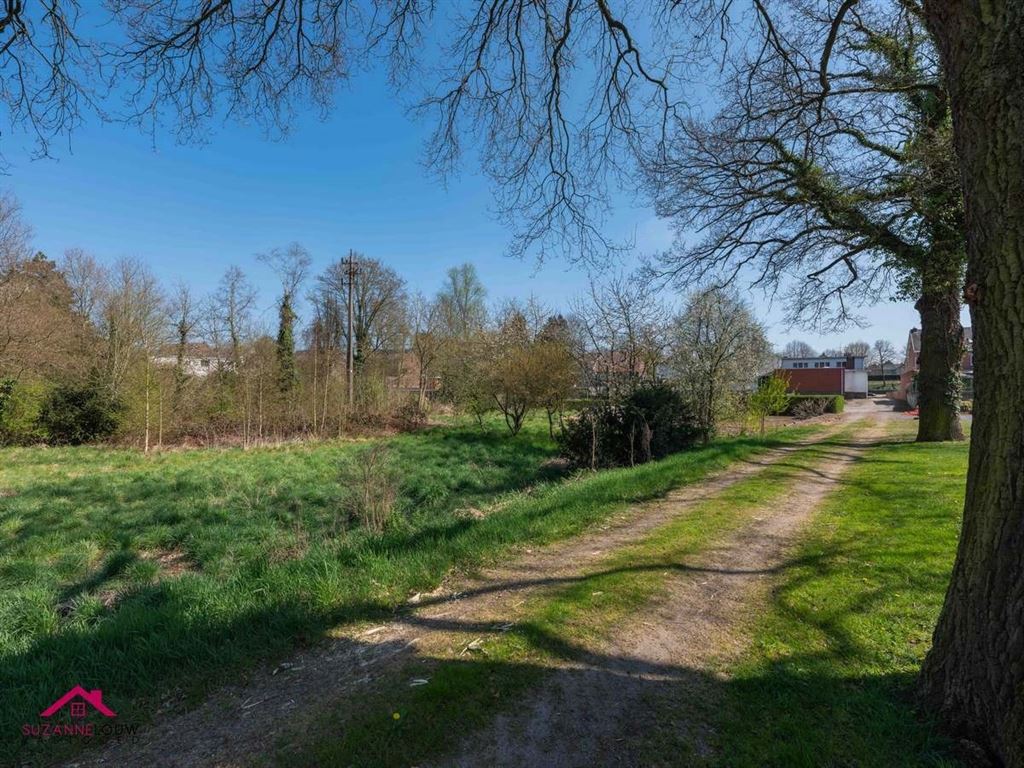 Half vrijstaande woning met garage foto 49