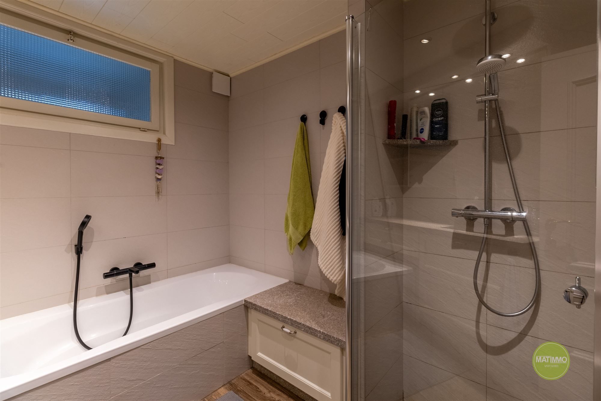 Landelijke woning met 3 slaapkamers en prachtige tuin  foto 15