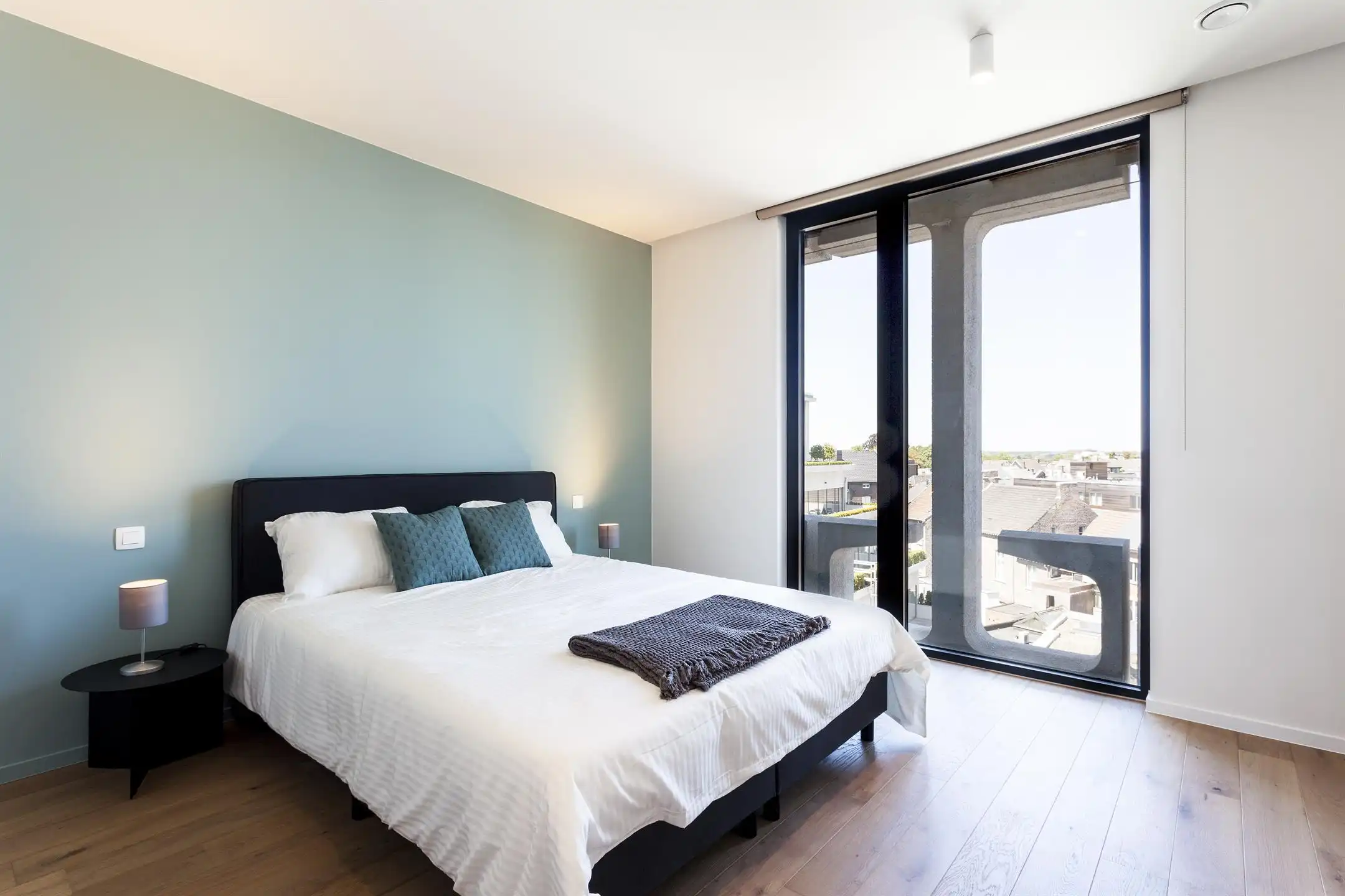 RIANT APPARTEMENT MET OVERDEKT TERRAS IN DE STAD foto 8