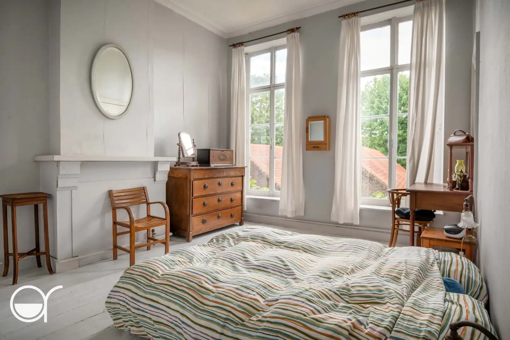 Ruime herenwoning te koop gelegen in het centrum van Gent. foto 9