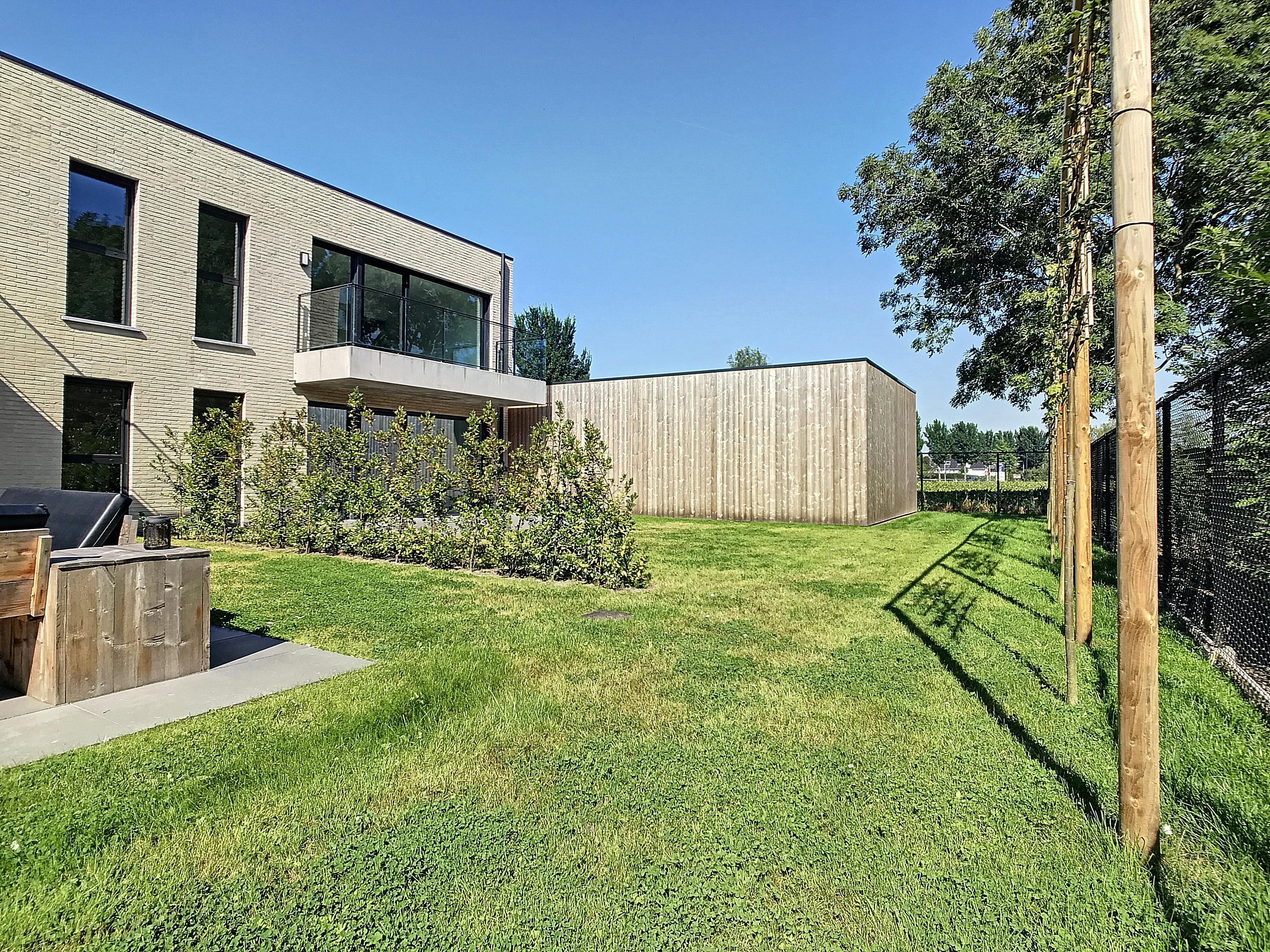 Verhuurde assistentiewoning te koop nabij het bruisend centrum van Hoogstraten! foto 12