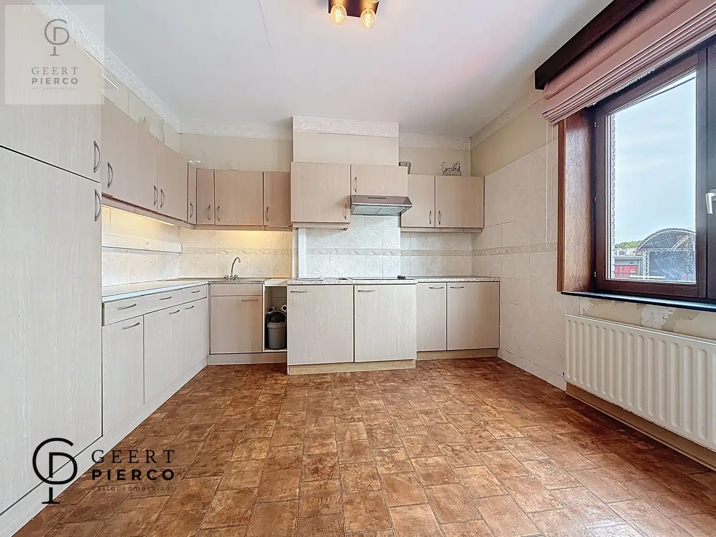 Gezellige studio op toplocatie, vlak bij het station foto 3