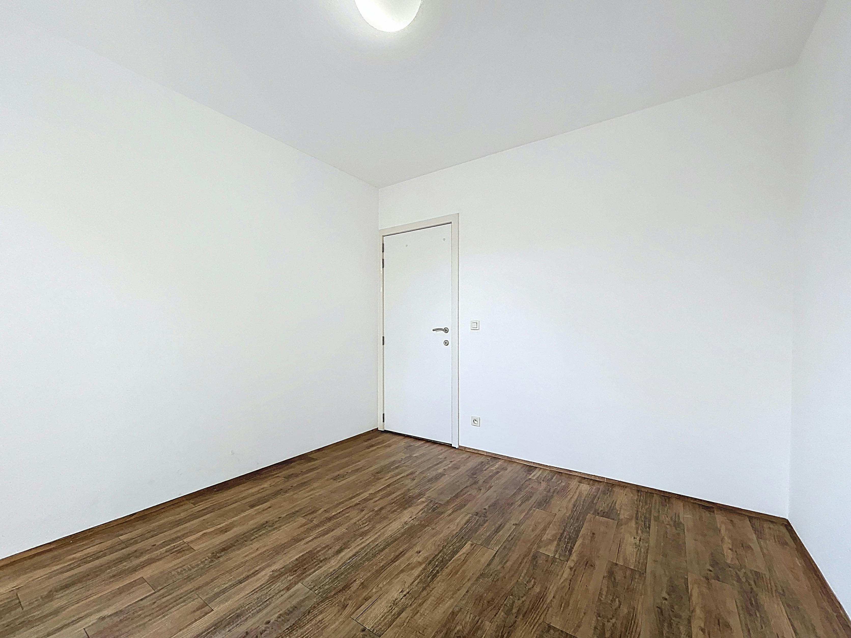 Ruim appartement met twee slaapkamers te huur in Gooreind! foto 8