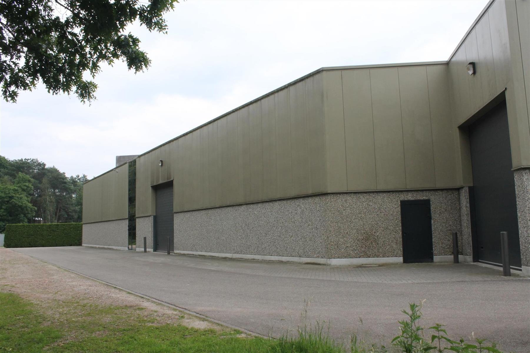 Opslag - / bedrijfsruimte van 263m². foto 10