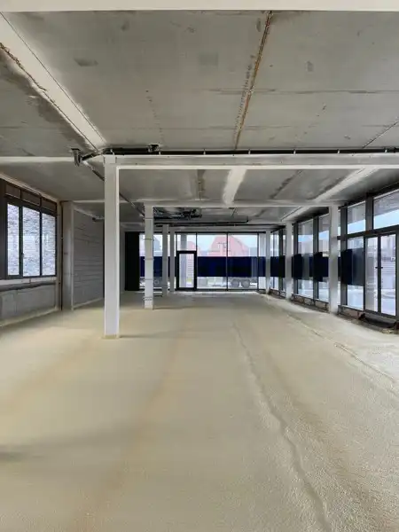 Handelspand  van 149 m² te koop in het centrum van Beringen. foto 11