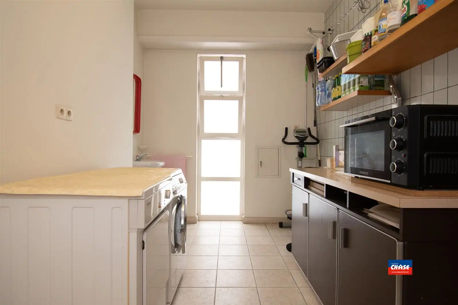 Woonhuis | twee appten + tuin + P  foto 14