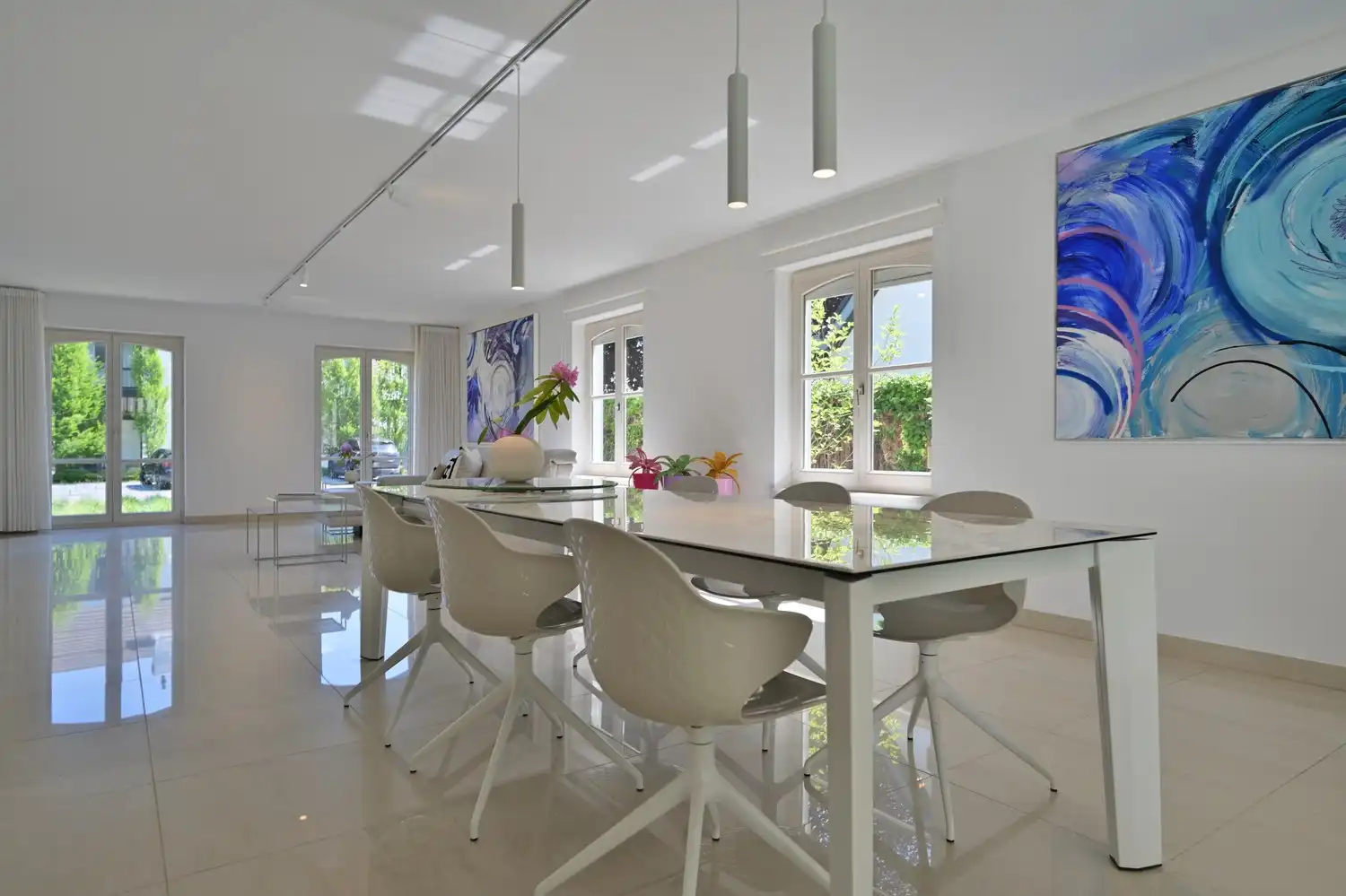 Exclusieve, gerenoveerde villa op toplocatie in residentieel Neerharen foto 9