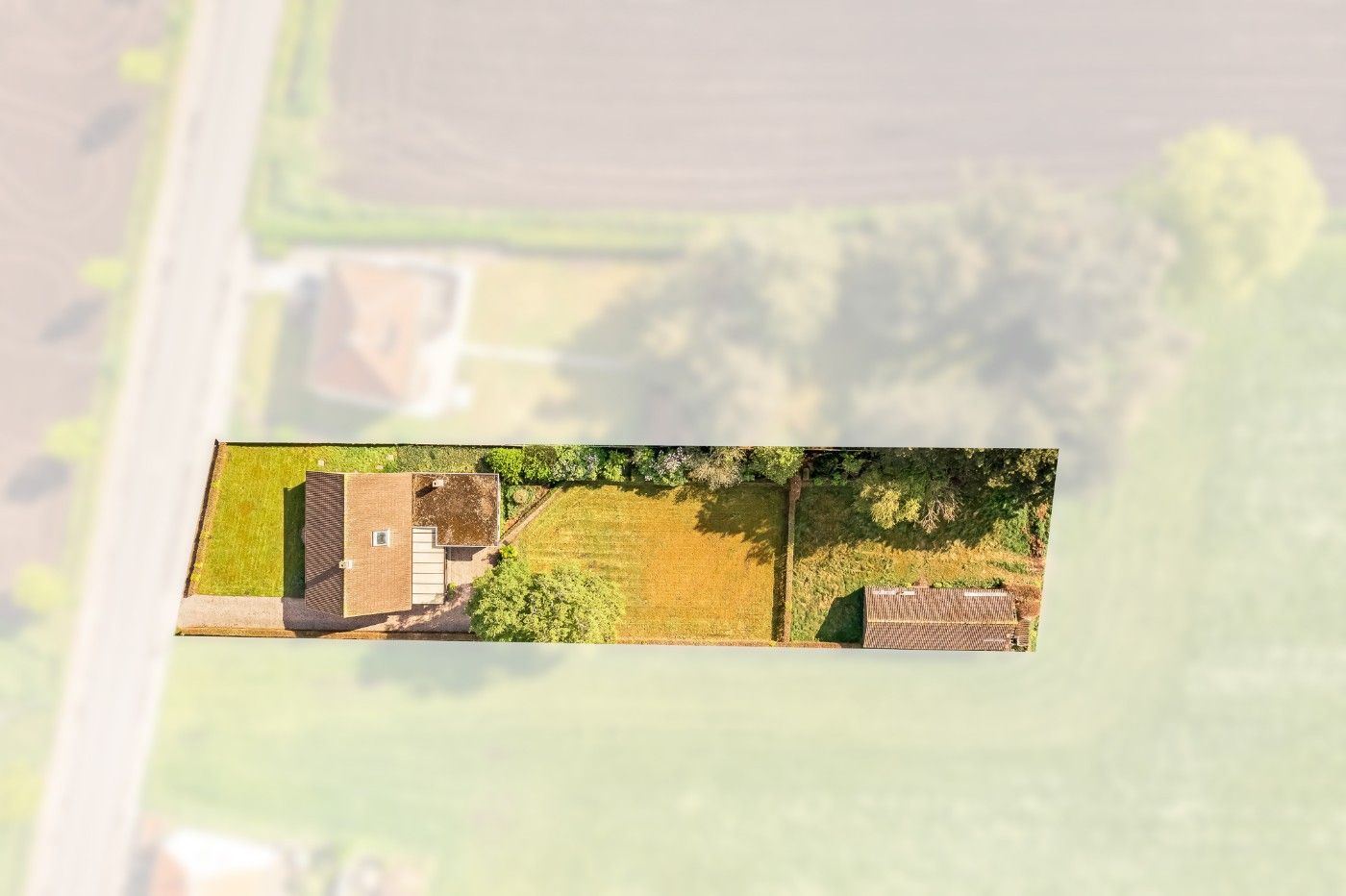 Landelijke, vrijstaande woning met 3 slpk., garage, schuur en zuid-tuin foto 31