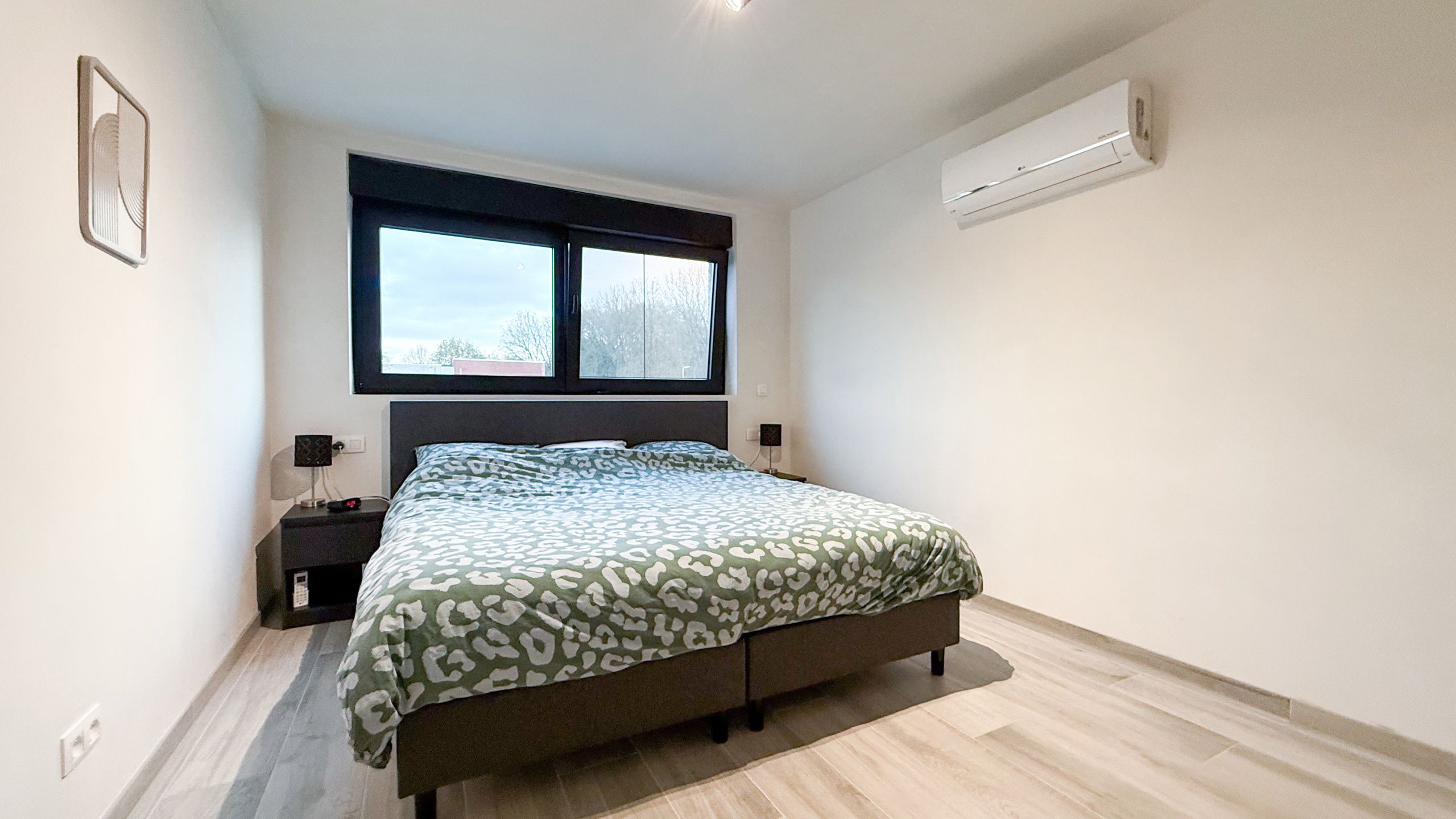 Moderne halfopen bebouwing (3 jaar oud) nabij E313 & E314! foto 31