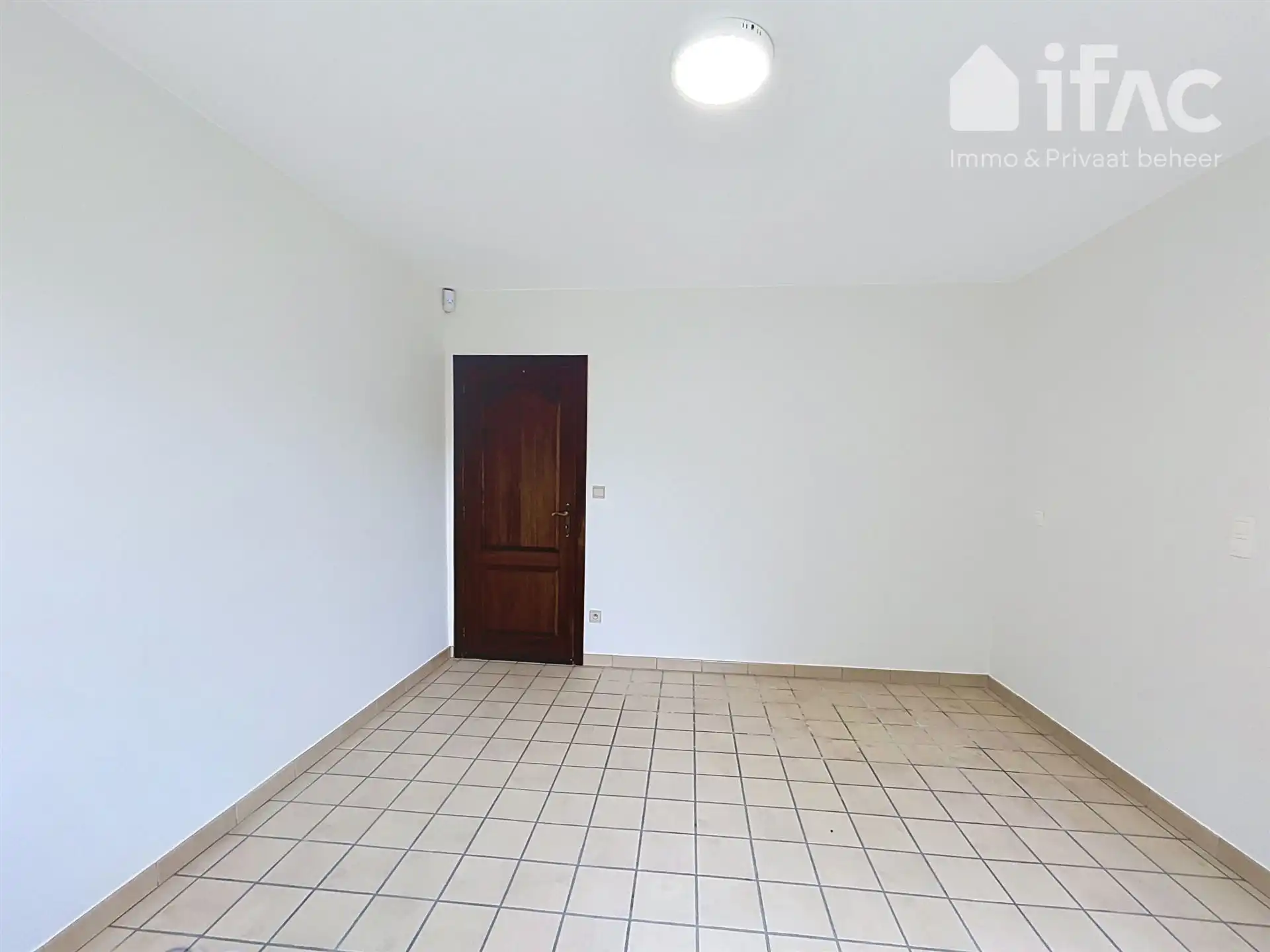 Ruime en gerenoveerde 5-Slaapkamer Villa met Tuin  foto 13