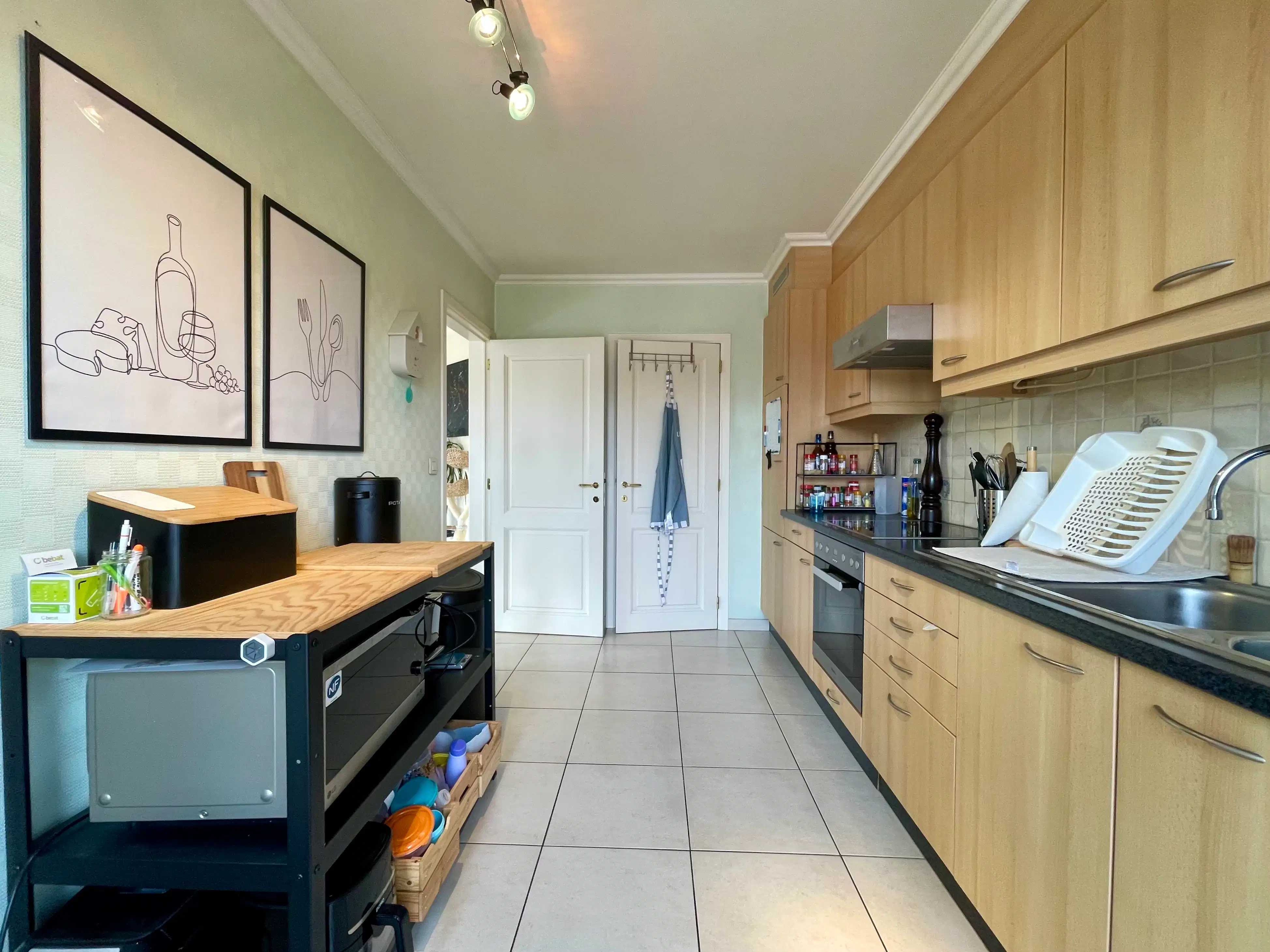 Instapklaar drieslaapkamer-appartement in centrum Evergem foto 6