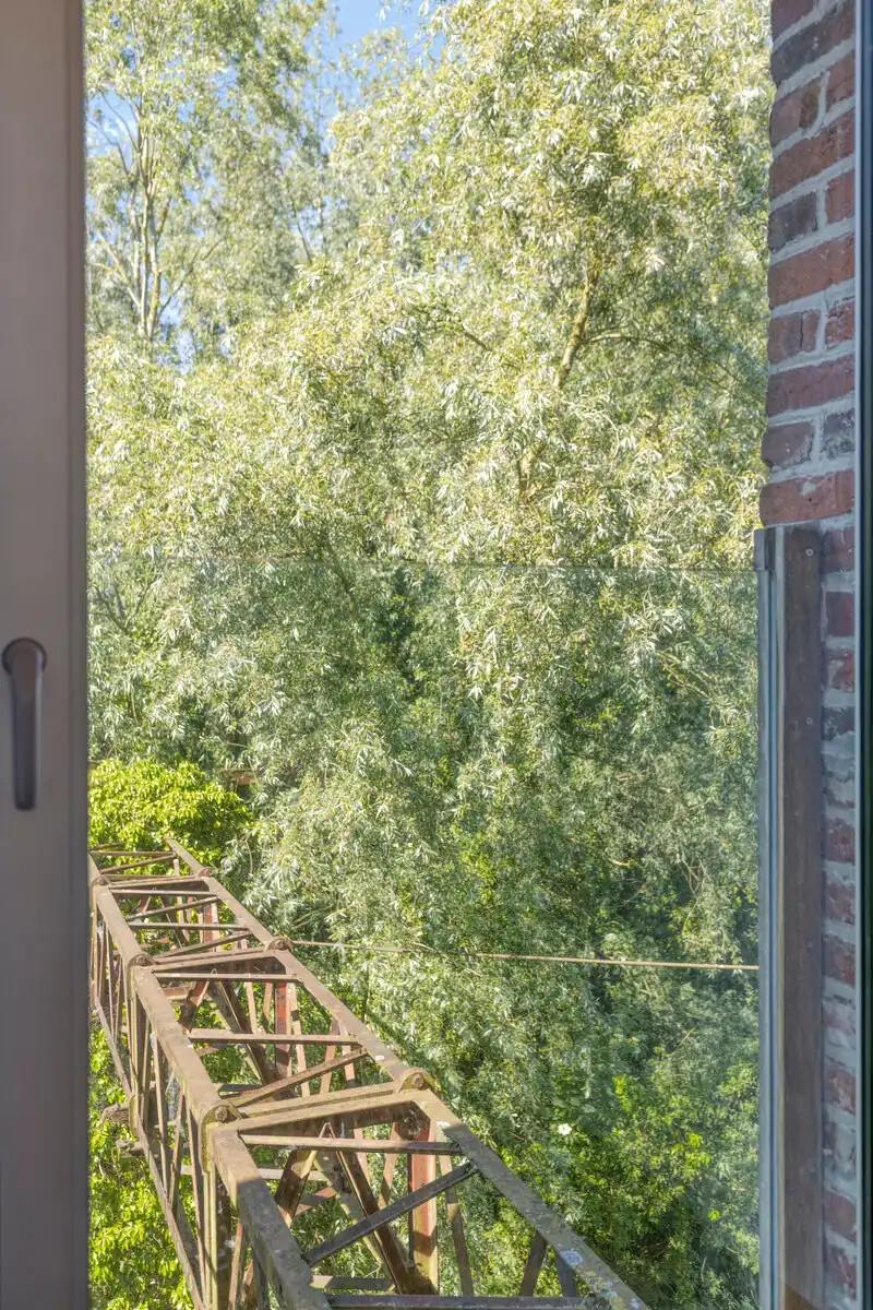 Exclusieve topfloor loft met indrukwekkend volume foto 12