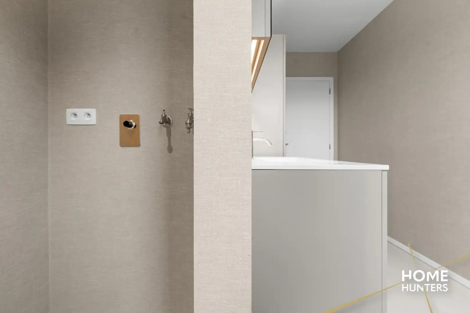 Luxe gelijkvloerse nieuwbouwvilla met 2 slaapkamers en een ruime garage! foto 15