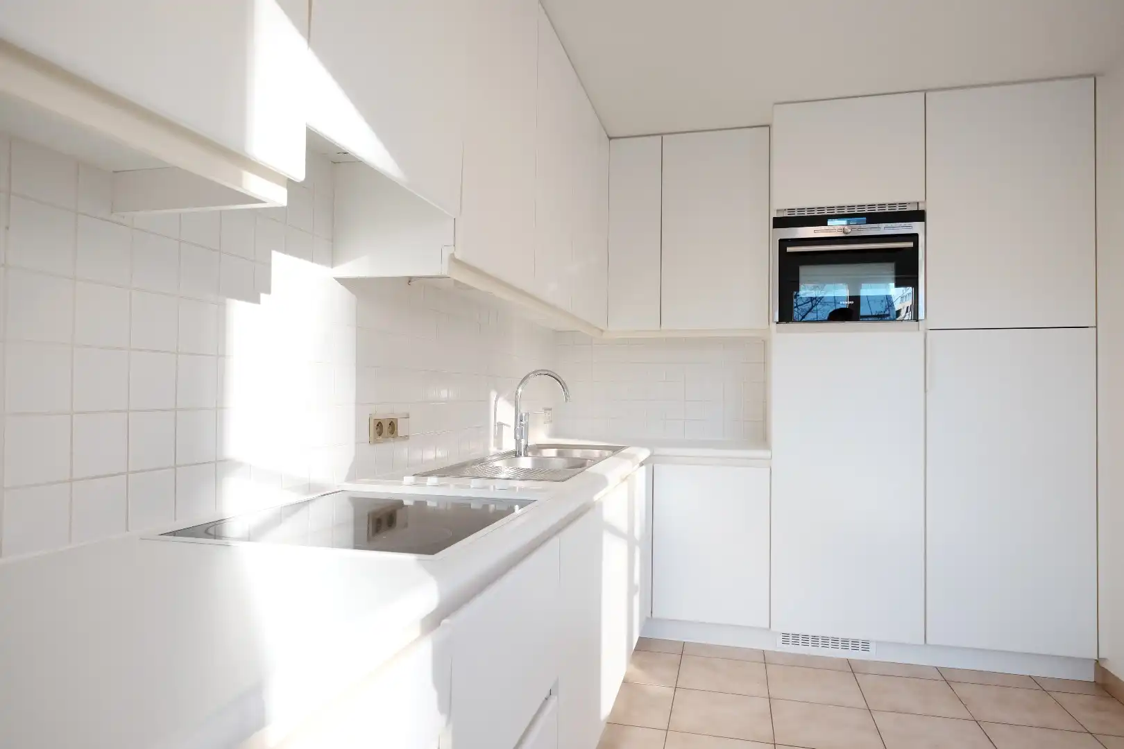 Lichtrijk appartement foto 11