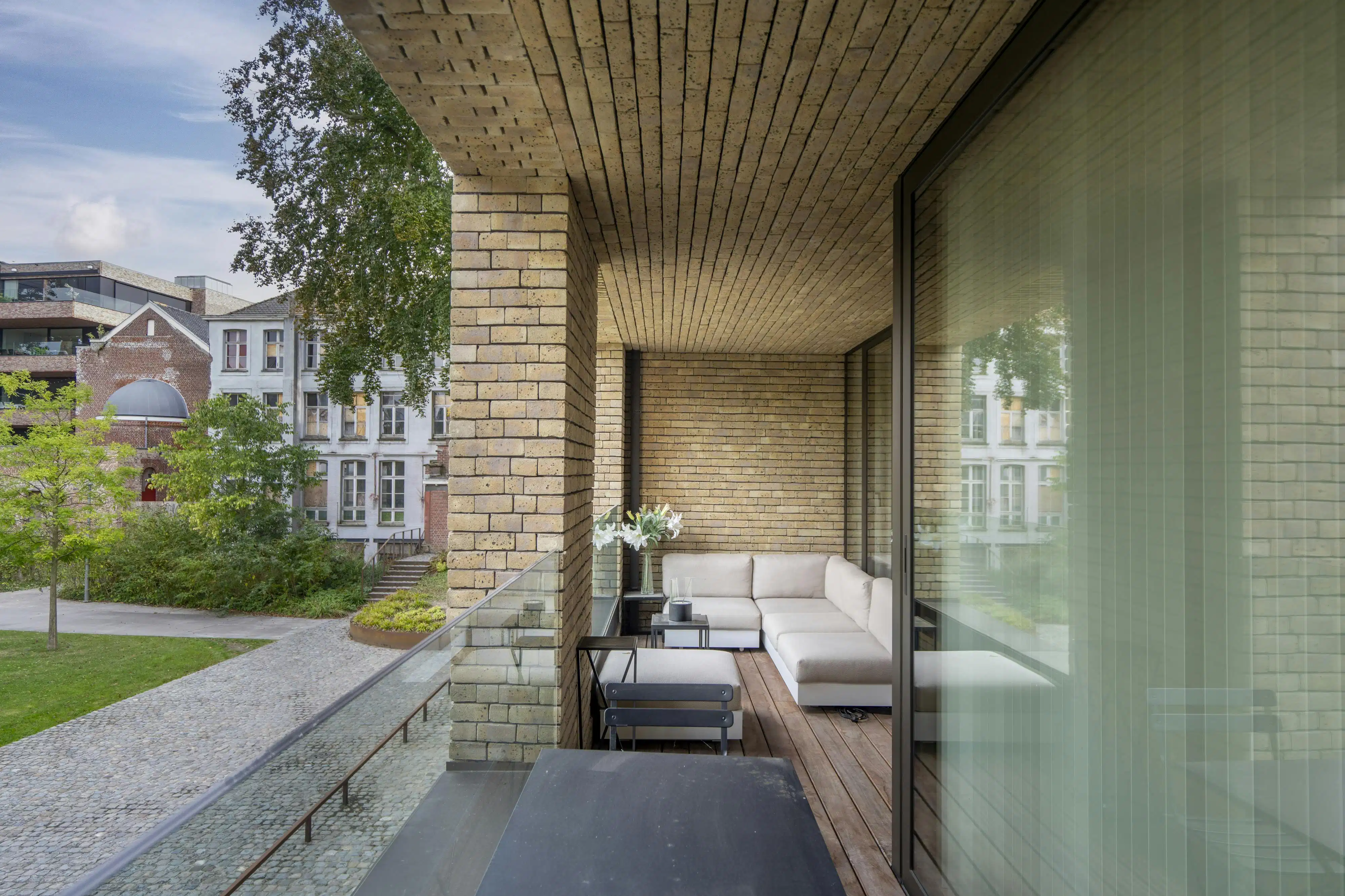 Luxueus appartement te koop in centrum Kortrijk! foto 12