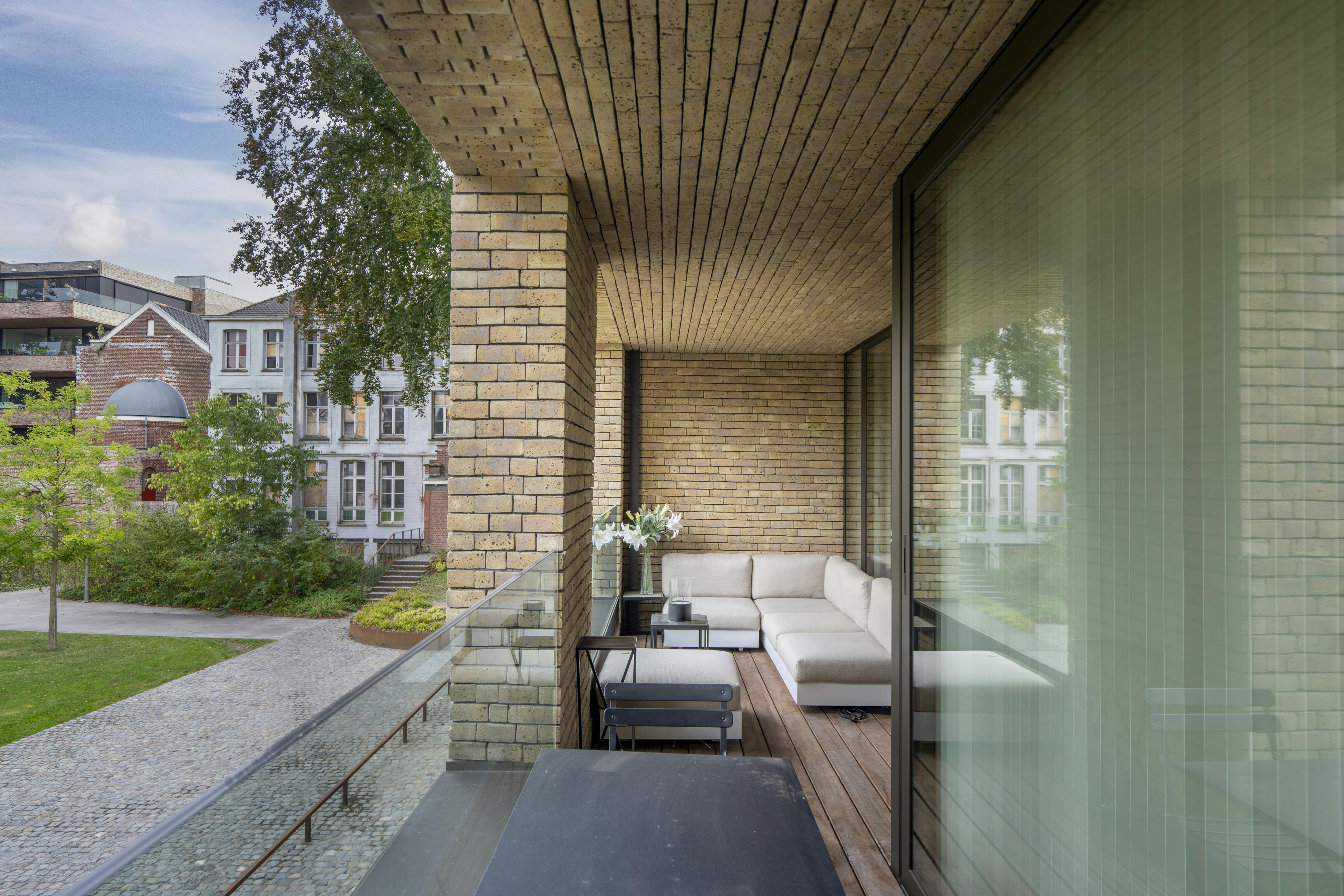 Luxueus appartement te koop in centrum Kortrijk! foto 12