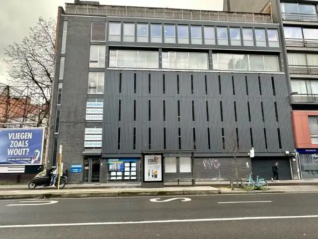 Ruim kantoor - Plantin Moretuslei 12 - 618m2 foto {{pictureIndex}}