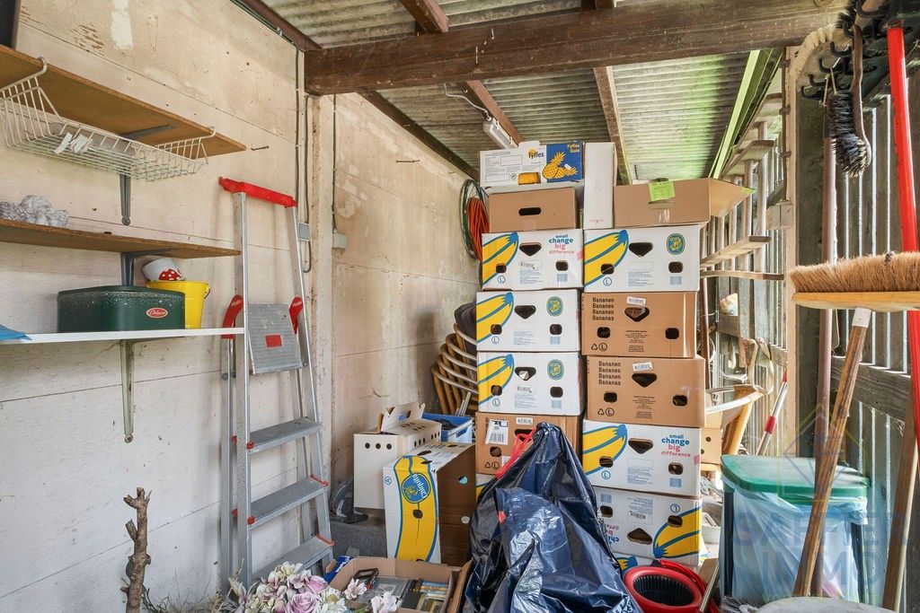 Ruime woning zonder renovatieplicht in de Seizoenswijk te Kuurne foto 8