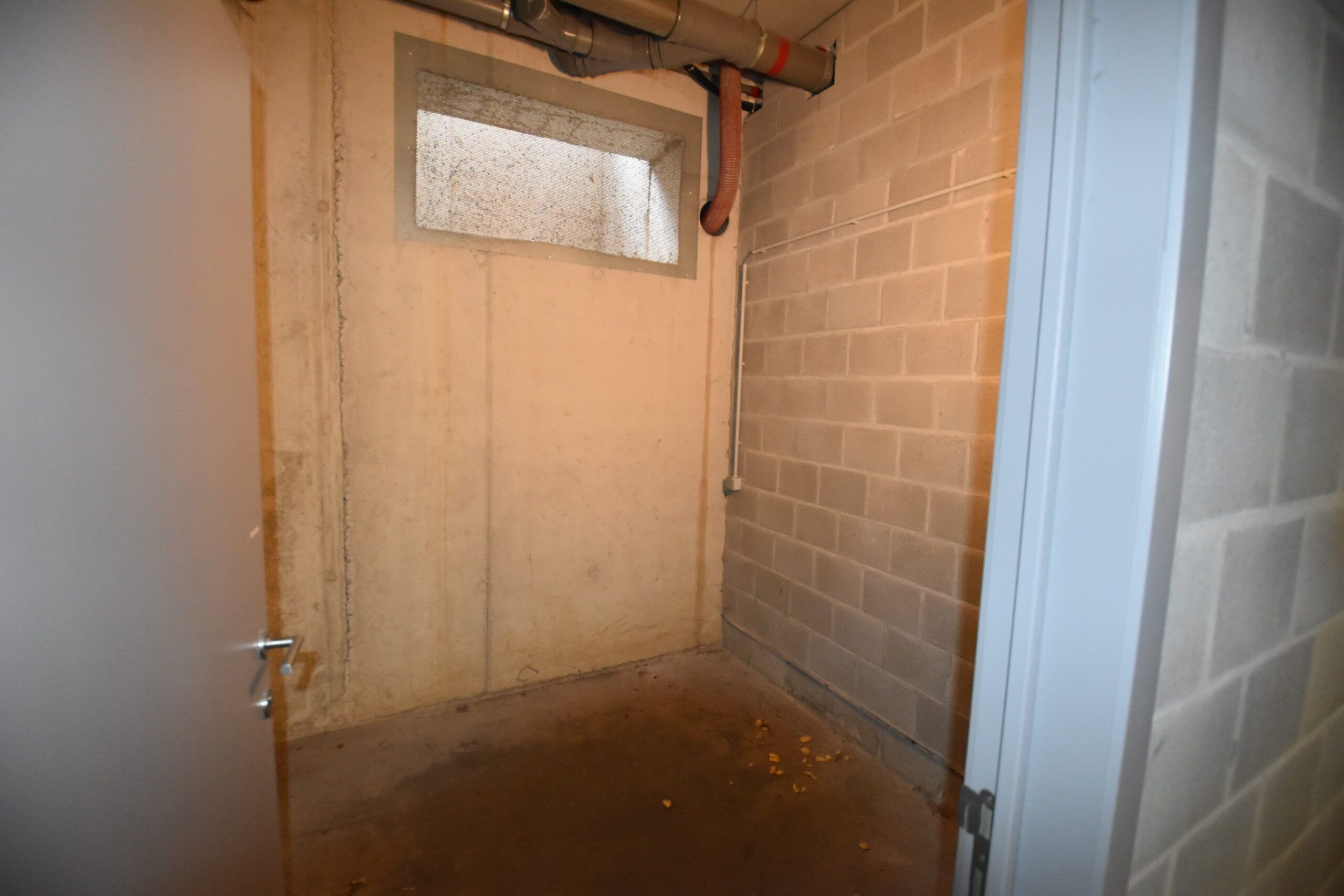 Assistentiewoning met 1 slaapkamer, berging en autostaanplaats in Sint-Niklaas foto 13