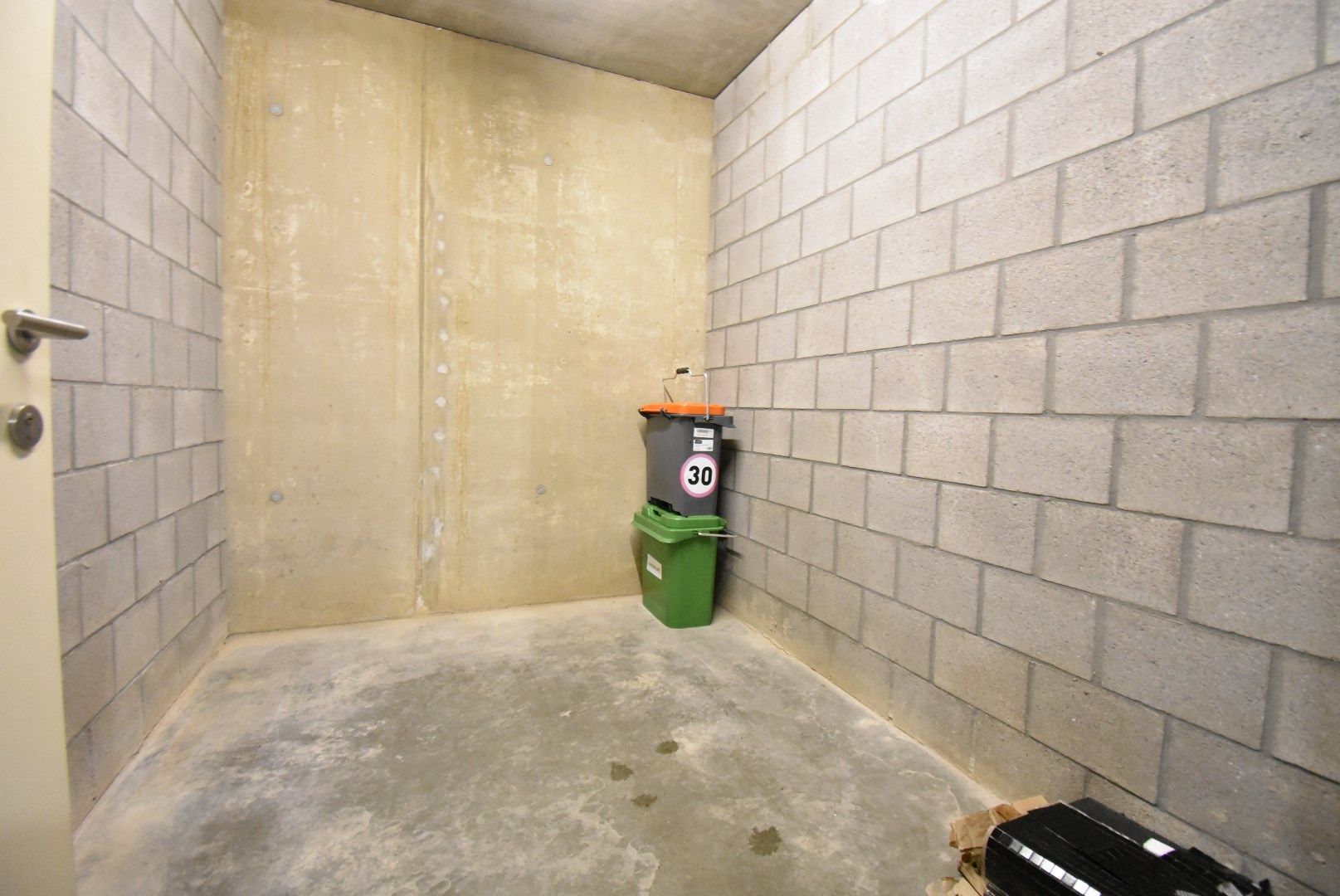 Knap afgewerkt appartement op de eerste verdieping in rustige woonwijk foto 25