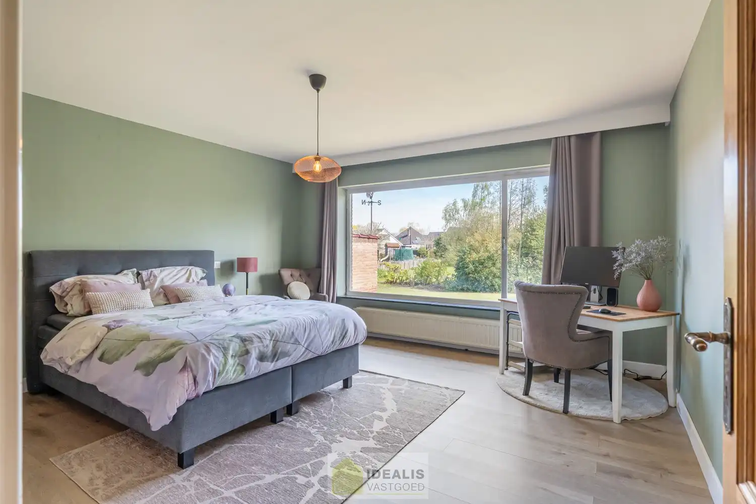 IDEALIS VASTGOED – Goed onderhouden en aangename gelijkvloerse woning met 2 slaapkamers op een prachtig, ruim en uiterst breed perceel foto 27