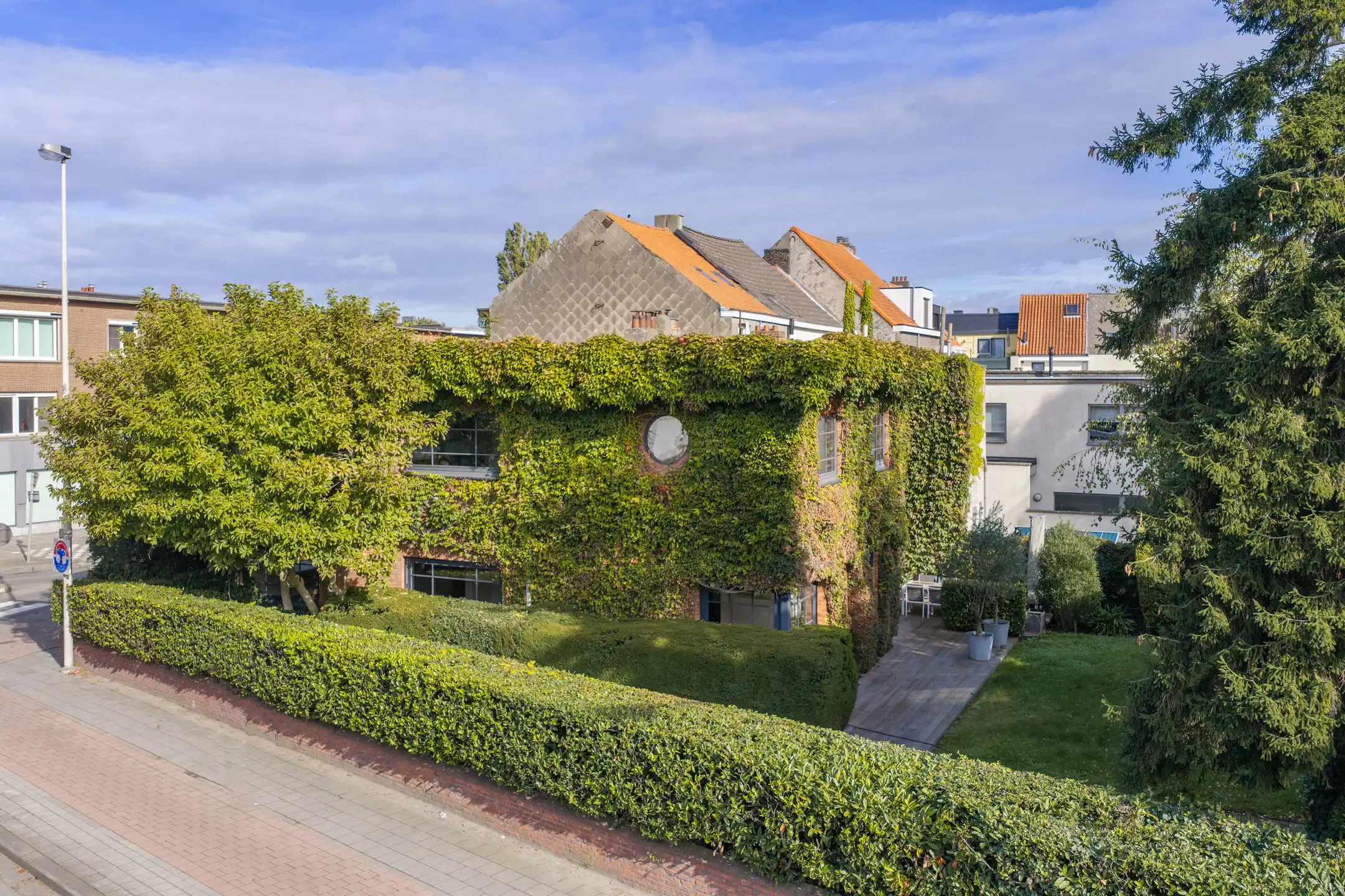Bijzondere karakterwoning met tuin en praktijkruimte foto 30
