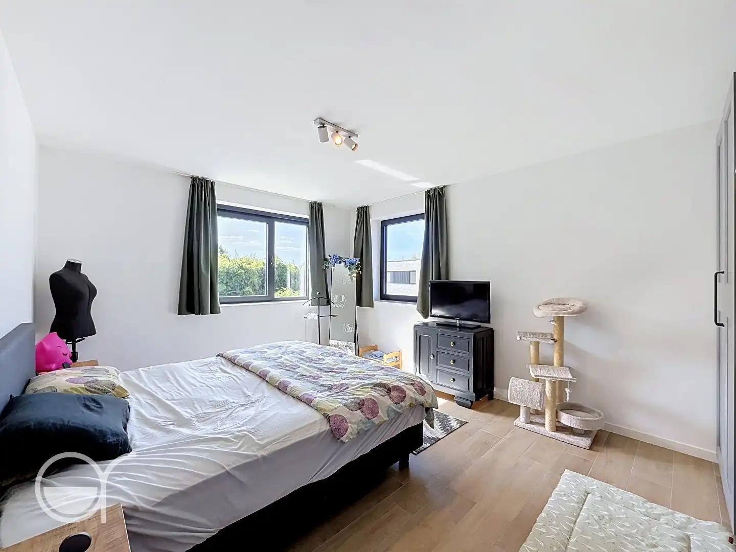 Energiezuinige 3-slaapkamerwoning met tuin en staanplaats in Mariakerke foto 14
