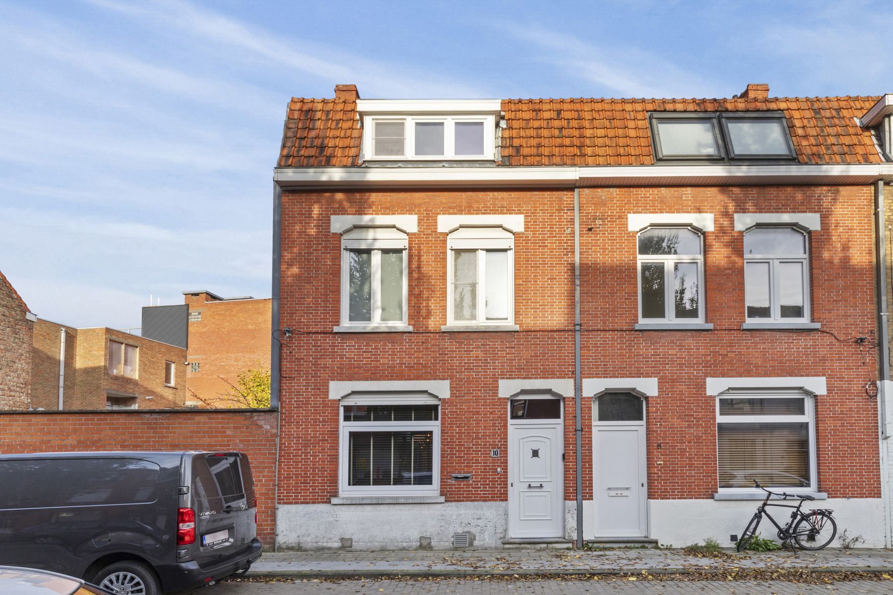 Stijlvolle instapklare 3 slpk-woning gelegen in Sint-Andries foto 18