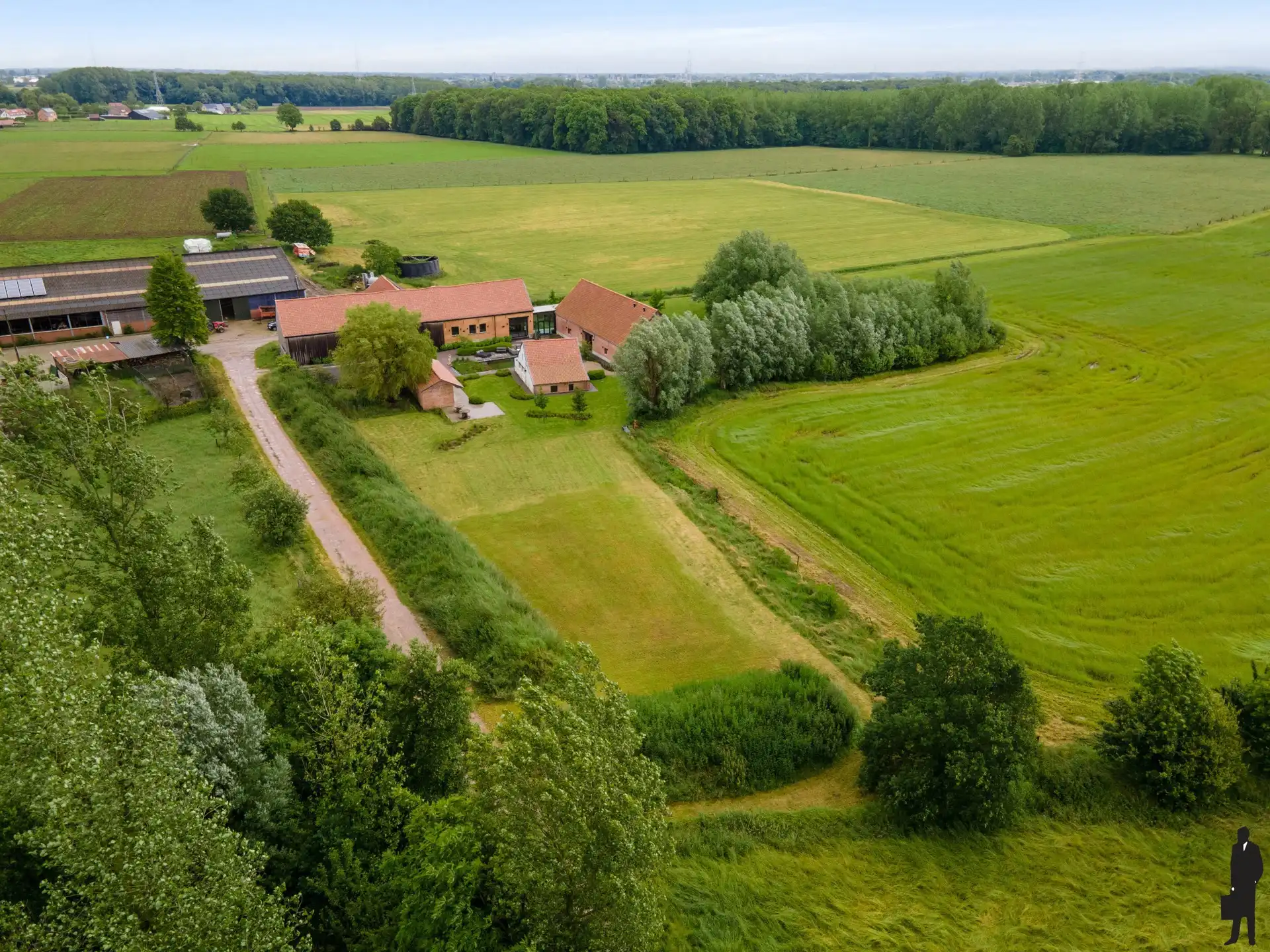 Gerenoveerde BEN hoeve in agrarisch beschermd gebied te Hove foto 32