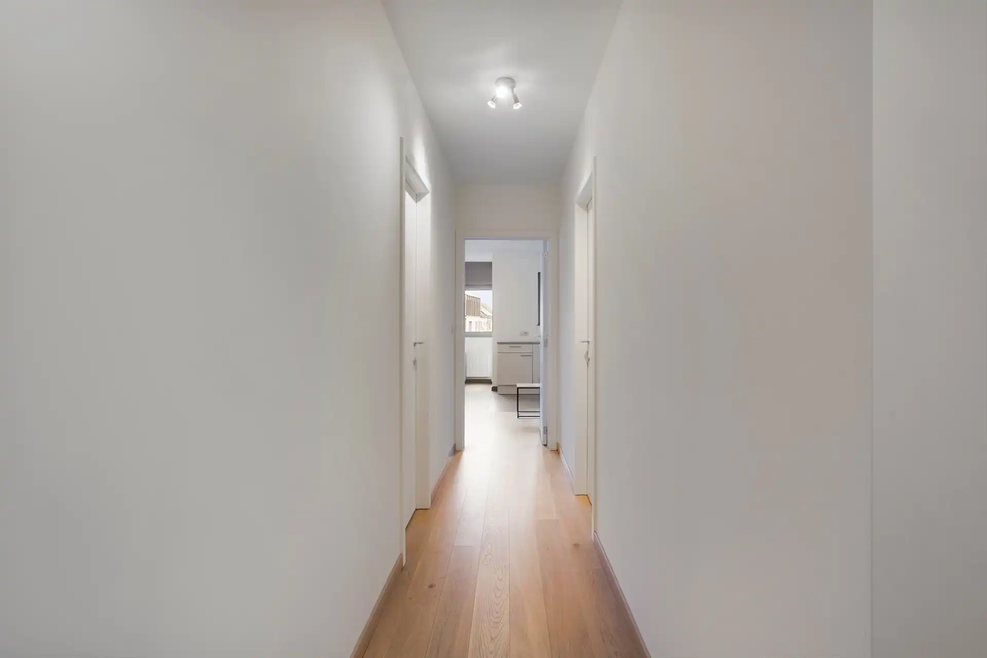 Ruim appartement met 2 ruime kamers en terras te Merchtem  foto 4