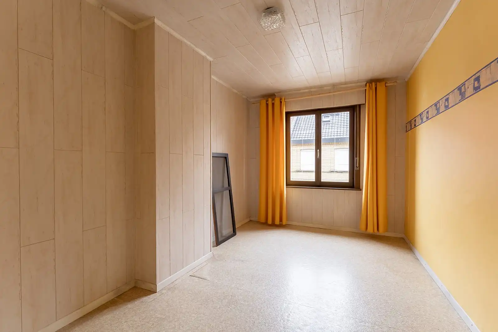 Ruime gezinswoning met 4 slaapkamers in het hart van Heist. foto 16