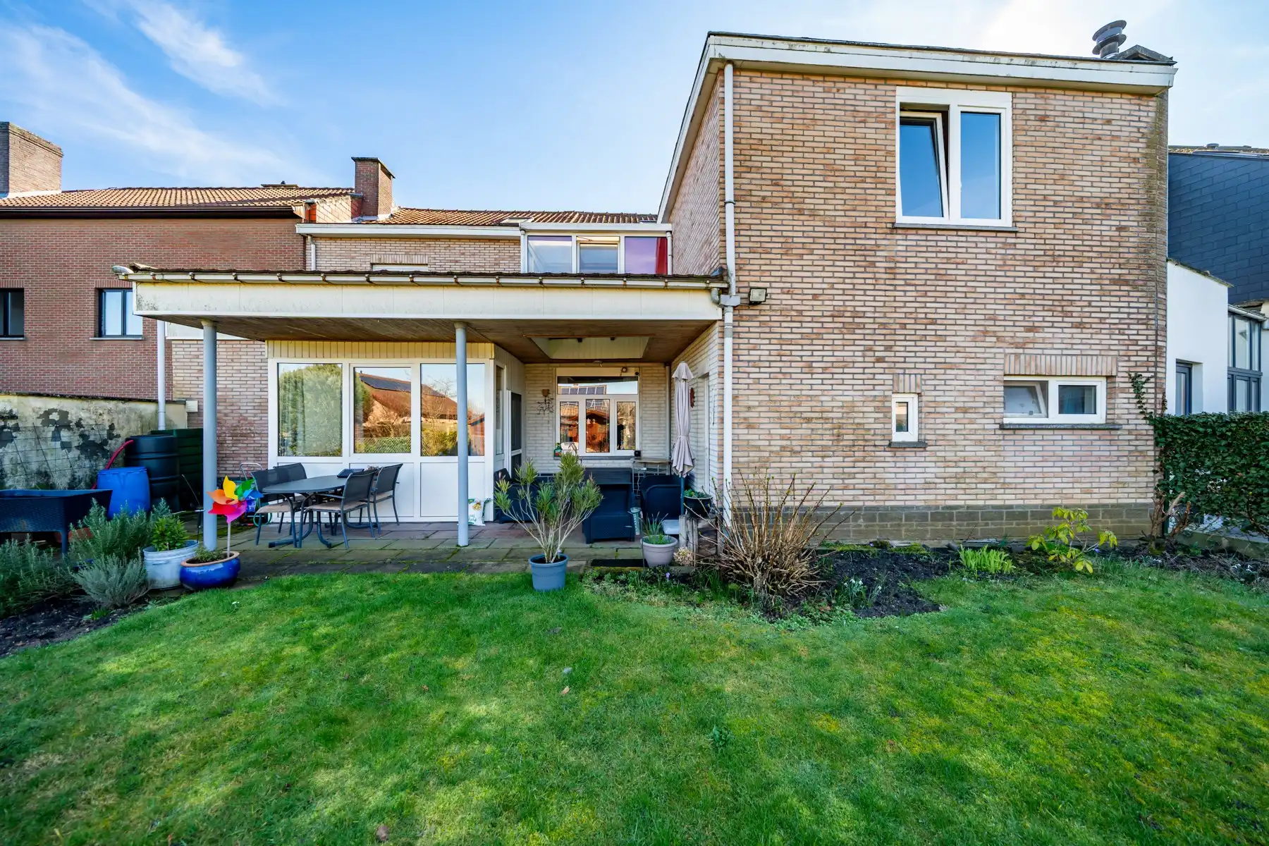 Hoofdfoto van de publicatie: Grote woning met appartement mogelijk als opbrengsteigendom