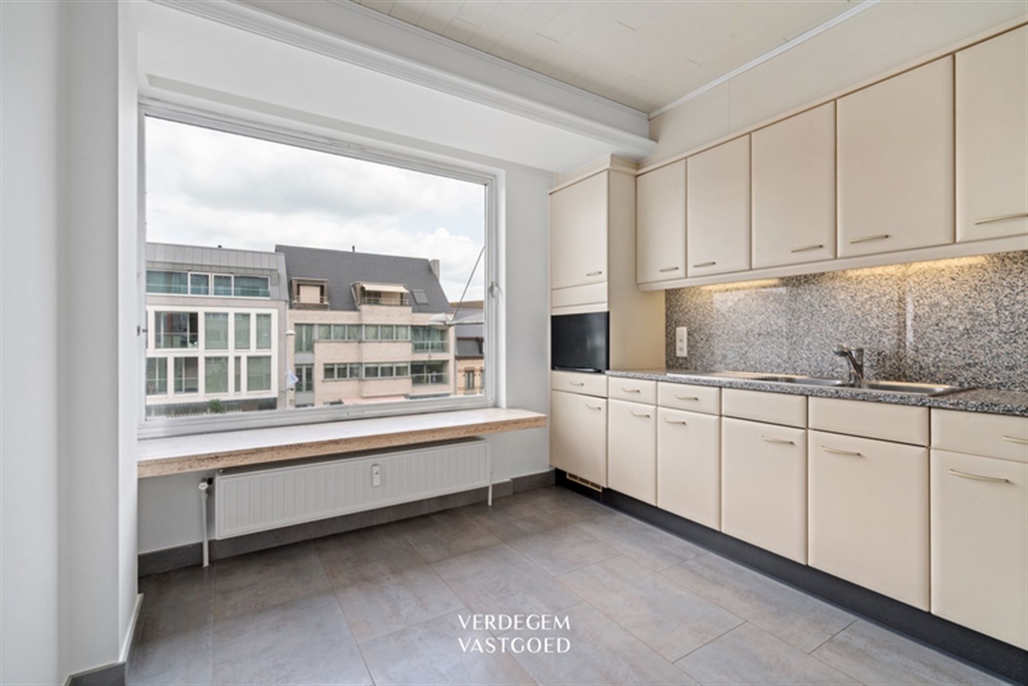 Ruim en centraal gelegen appartement met 2 slaapkamers  foto 6