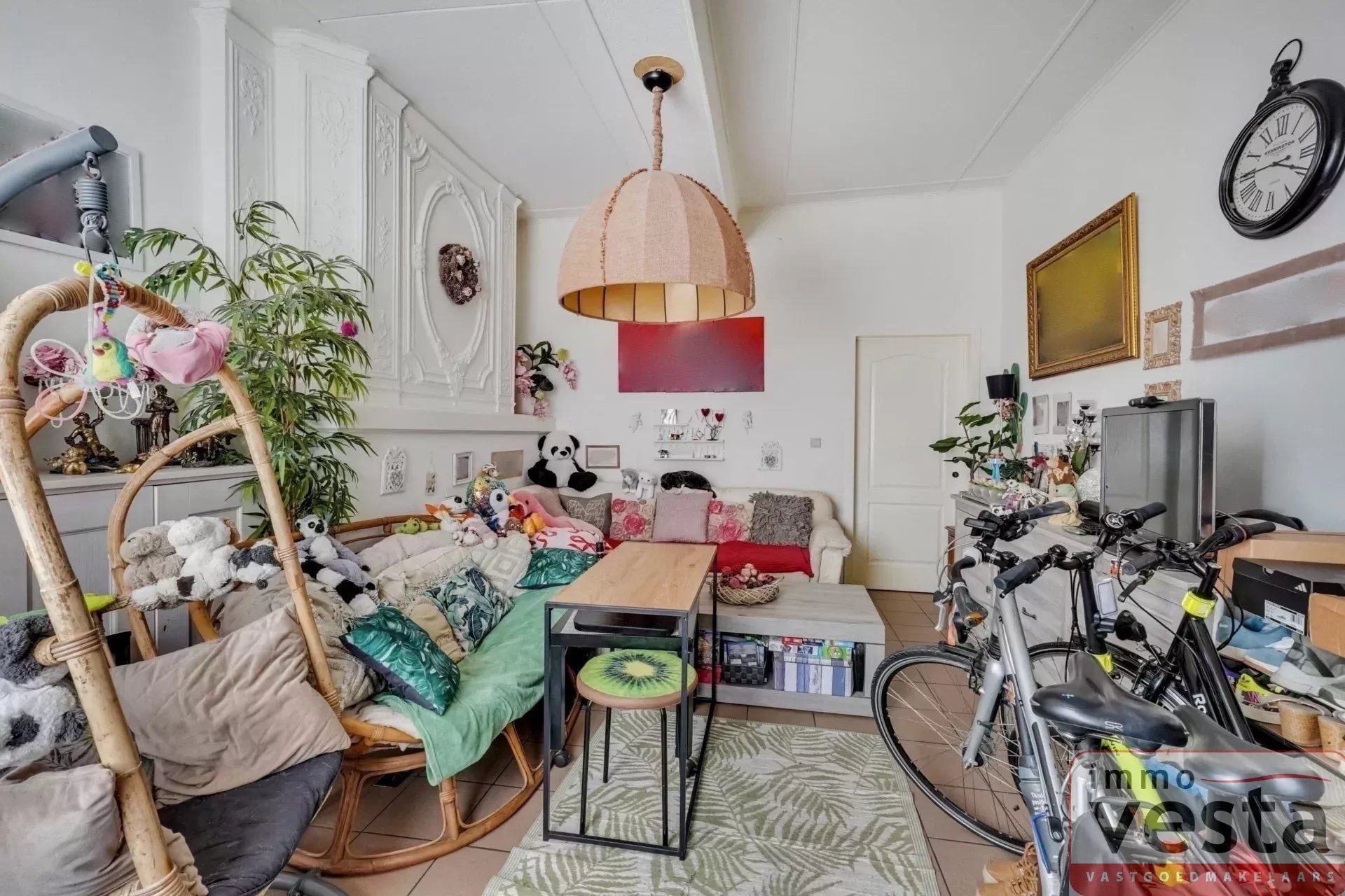 Ruime, te renoveren stadswoning foto 3