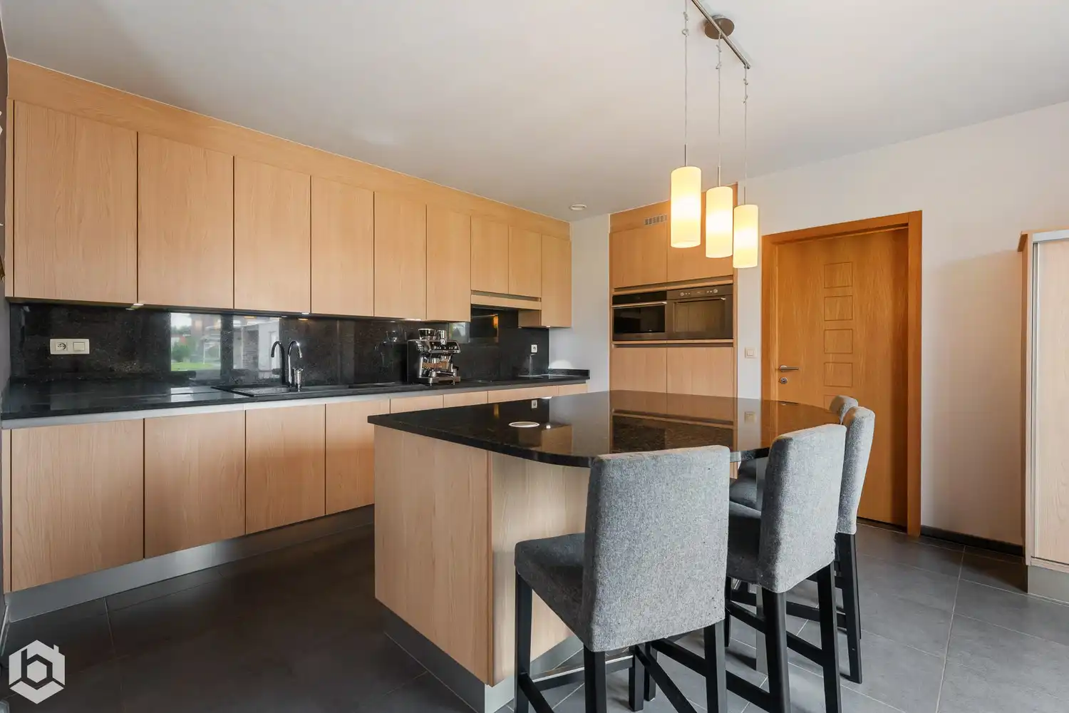 Prachtige villa met 5 slaapkamers op 15are grond met zwembad foto 8