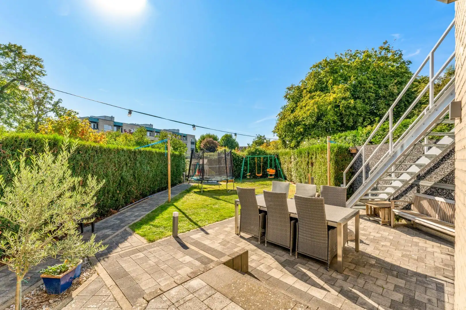 Zeer ruime, goed afgewerkte woning met diverse mogelijkheden nabij het centrum van Maaseik! foto 27